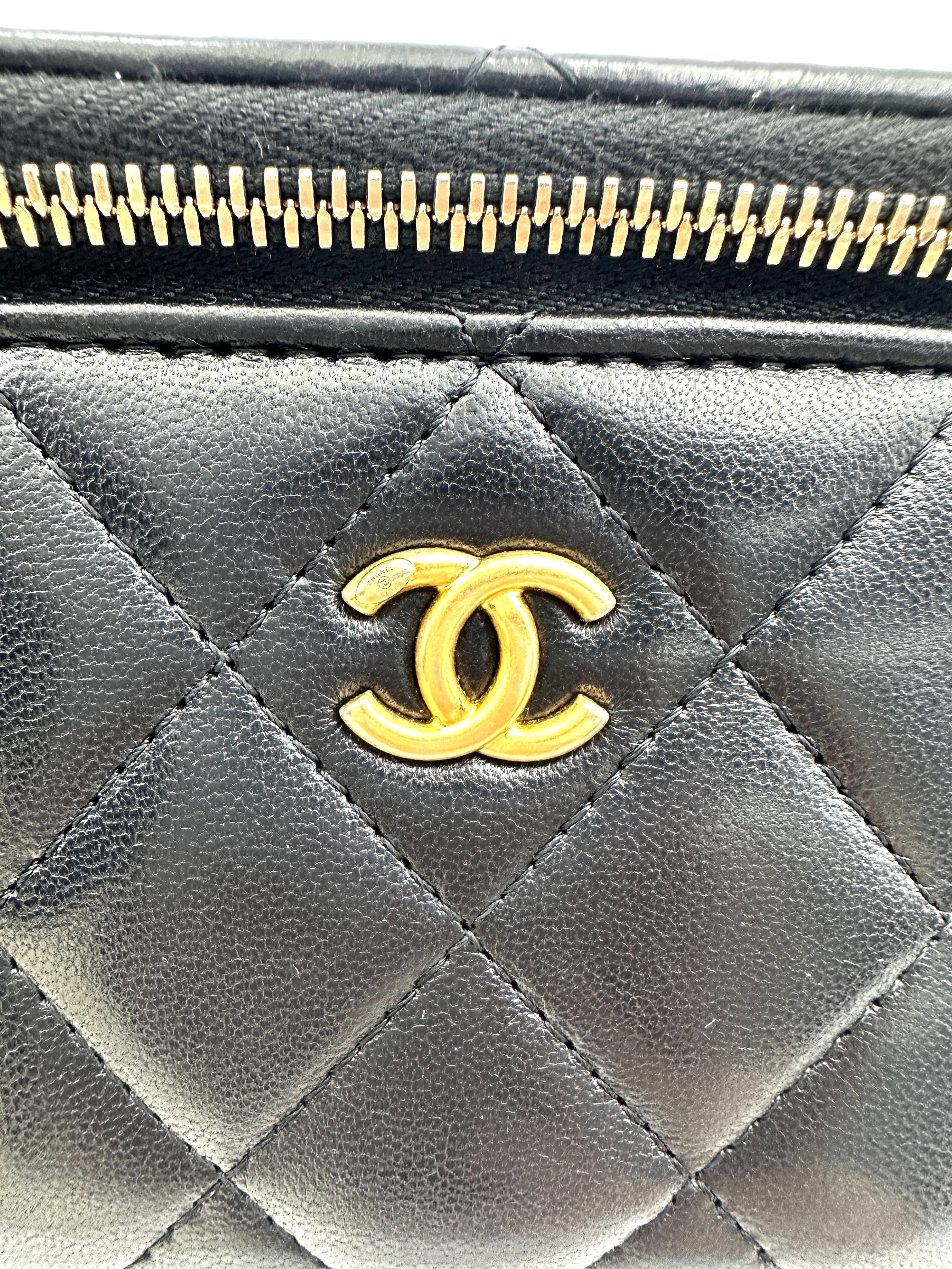 Chanel Black Quilted Leather Vanity Case With Gold Hardware(32***64) CC1864