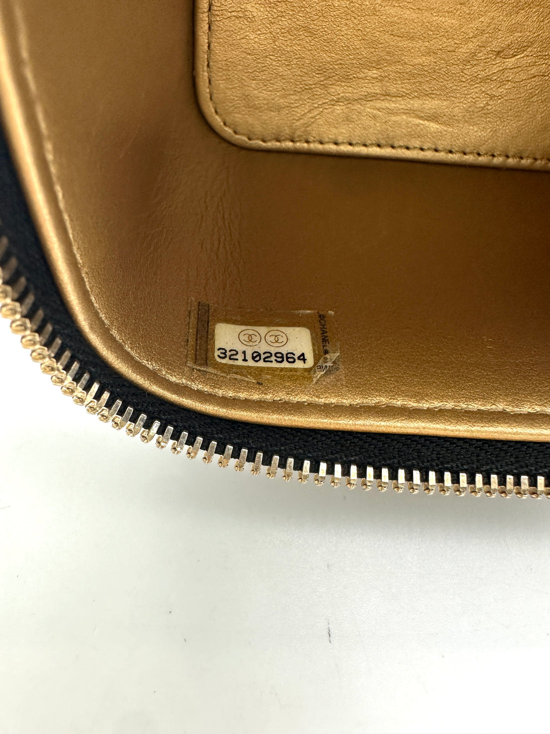 Chanel Black Quilted Leather Vanity Case With Gold Hardware(32***64) CC1864