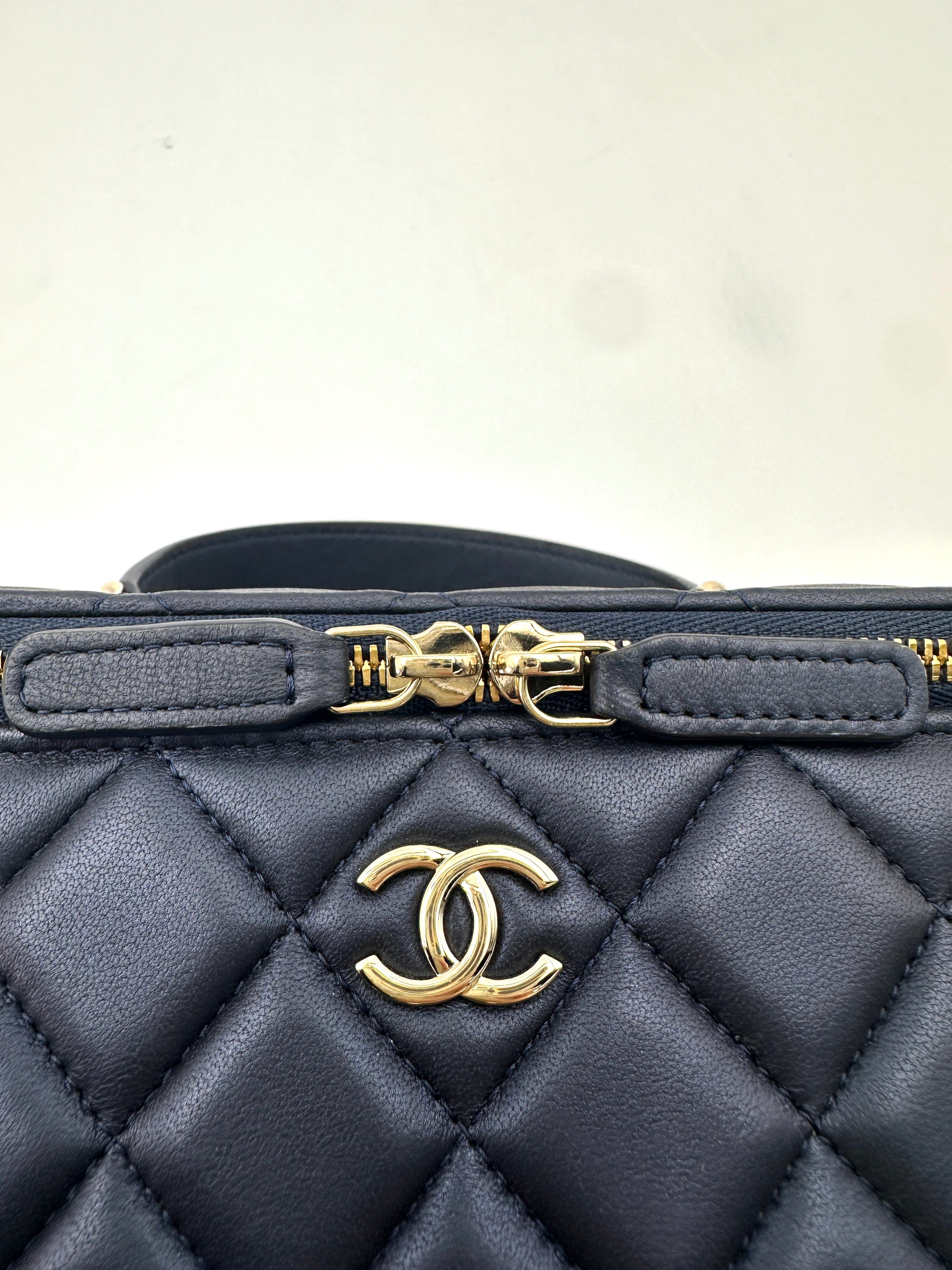 Chanel Navy Quilted Lambskin Top Handle Vanity Case(L6***CJ) CC1863