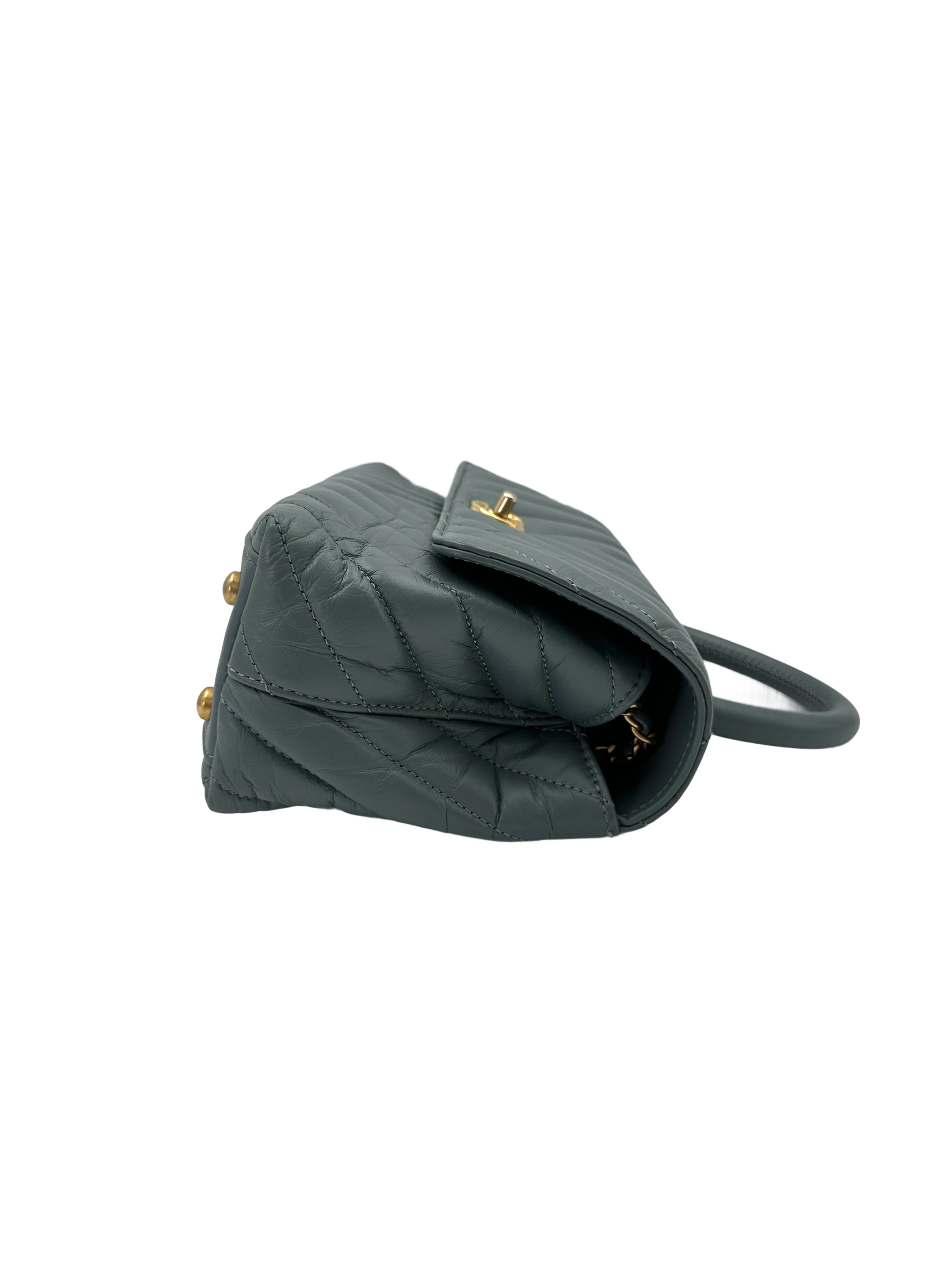 Chanel CoCo Handle Blue Chevron Quilted Leather Small Size Handle Bag With Gold Buckle(26***44) CC1865