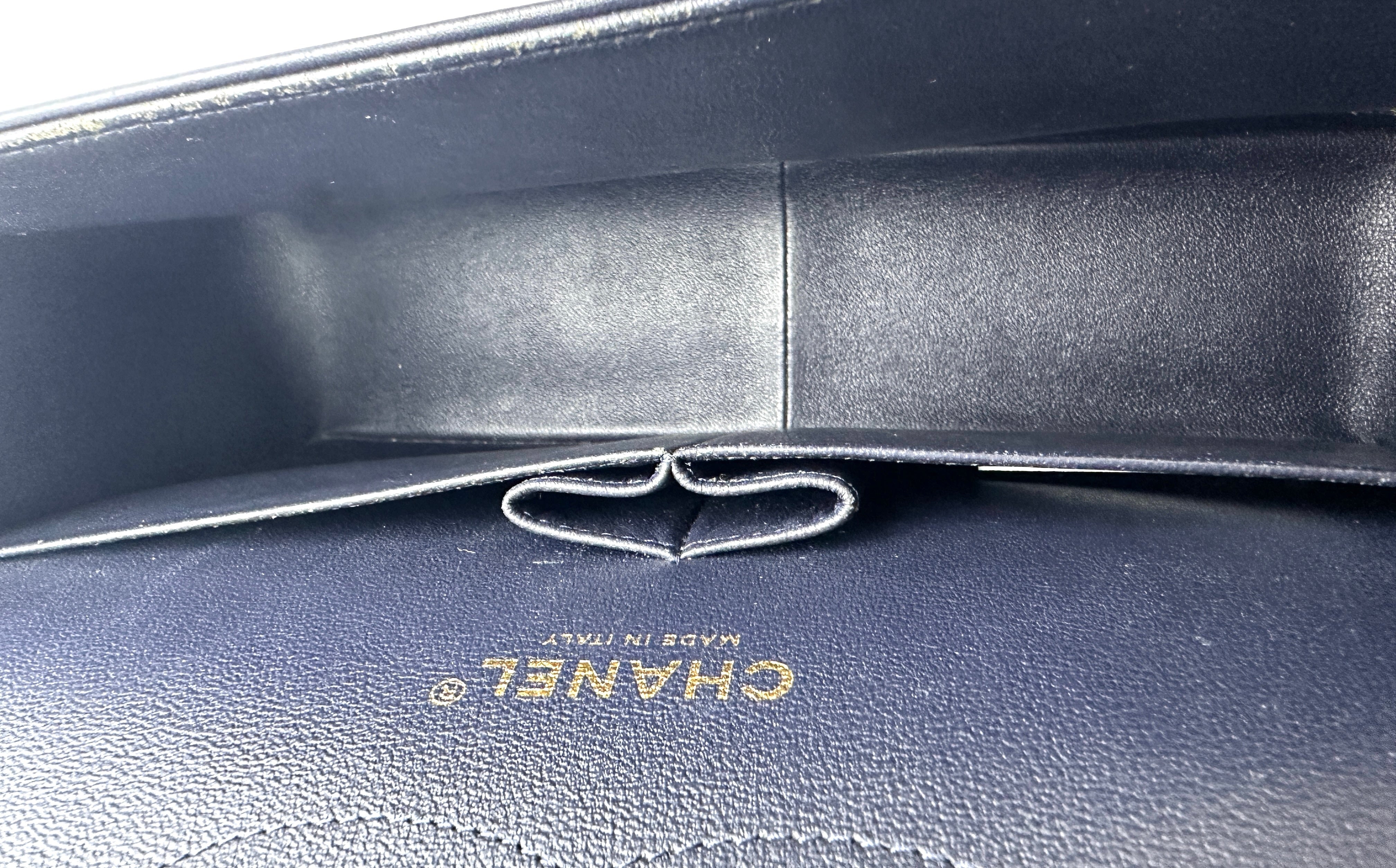 Chanel Classic Flap Black Quilted Leather Jumbo Flap Bag With Gold Buckle(20***12) CC1858