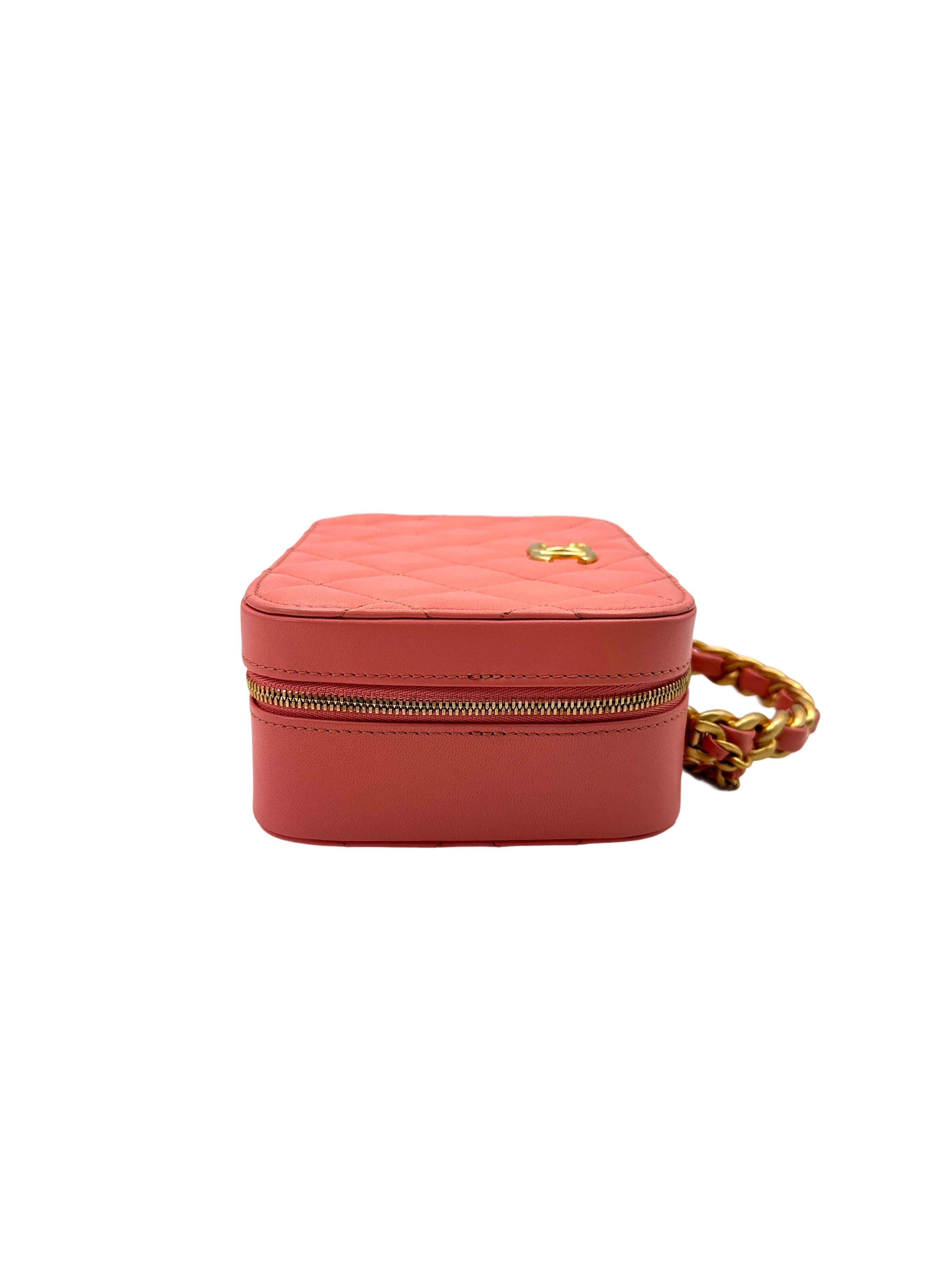Chanel Pink Quilted Leather Top Handle Vanity Case With Gold Hardware(NJ***80) IRIS201