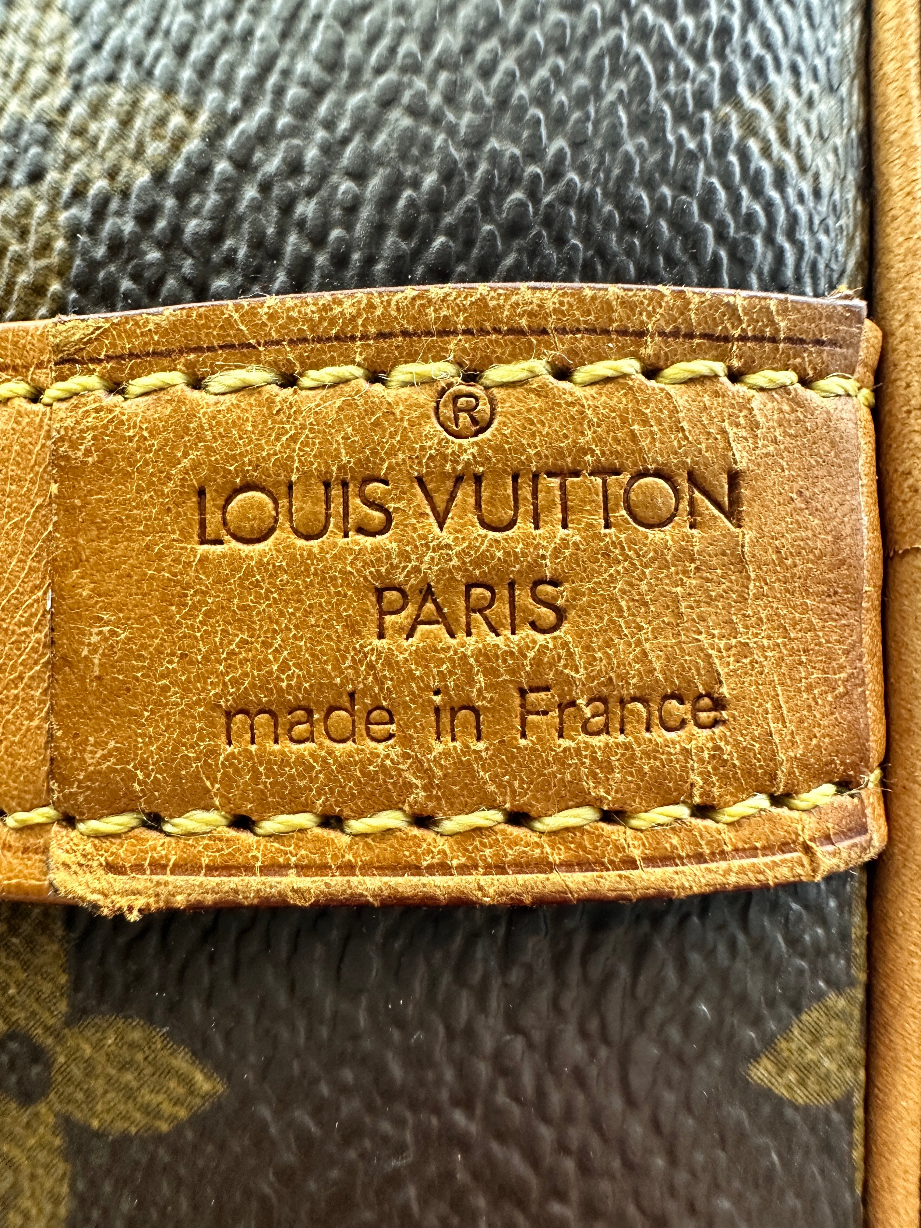 Louis Vuitton Keepall Monogram Canvas Handle Bag LV2563