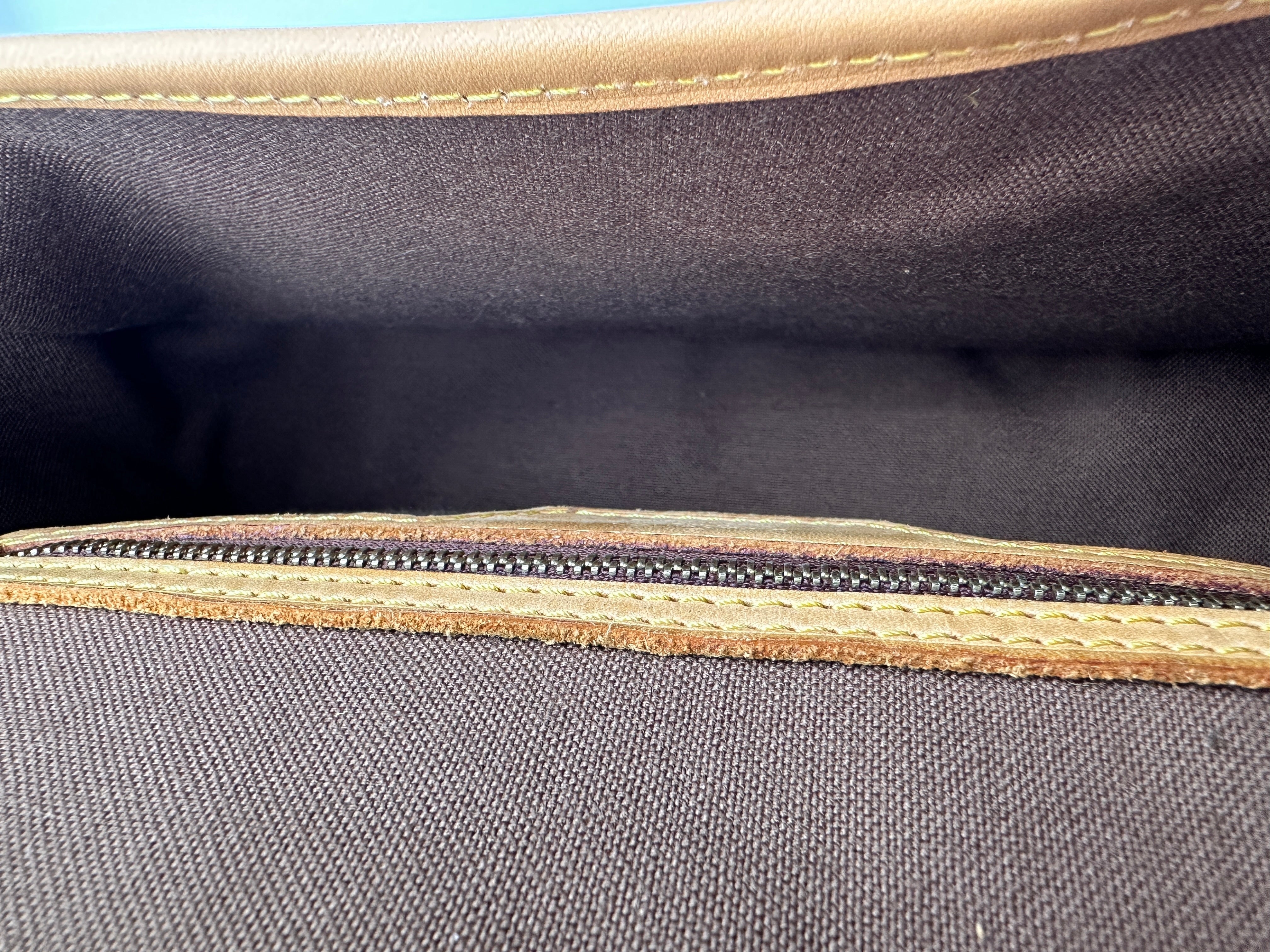 Louis Vuitton Sologne Monogram Canvas Shoulder Bag LV2561