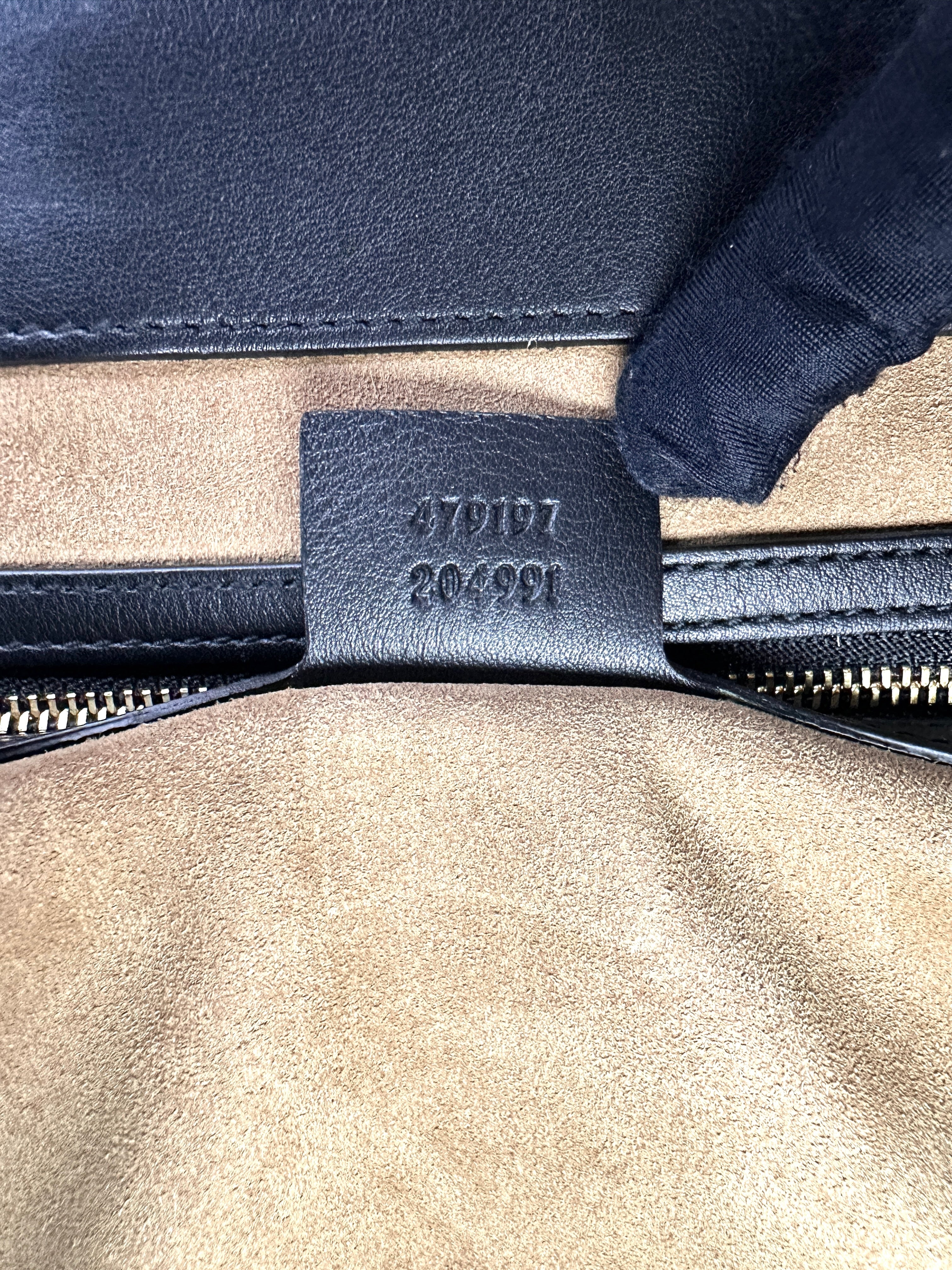 Gucci Padlock GG Supreme Shoulder Bag With Black Trim GG904