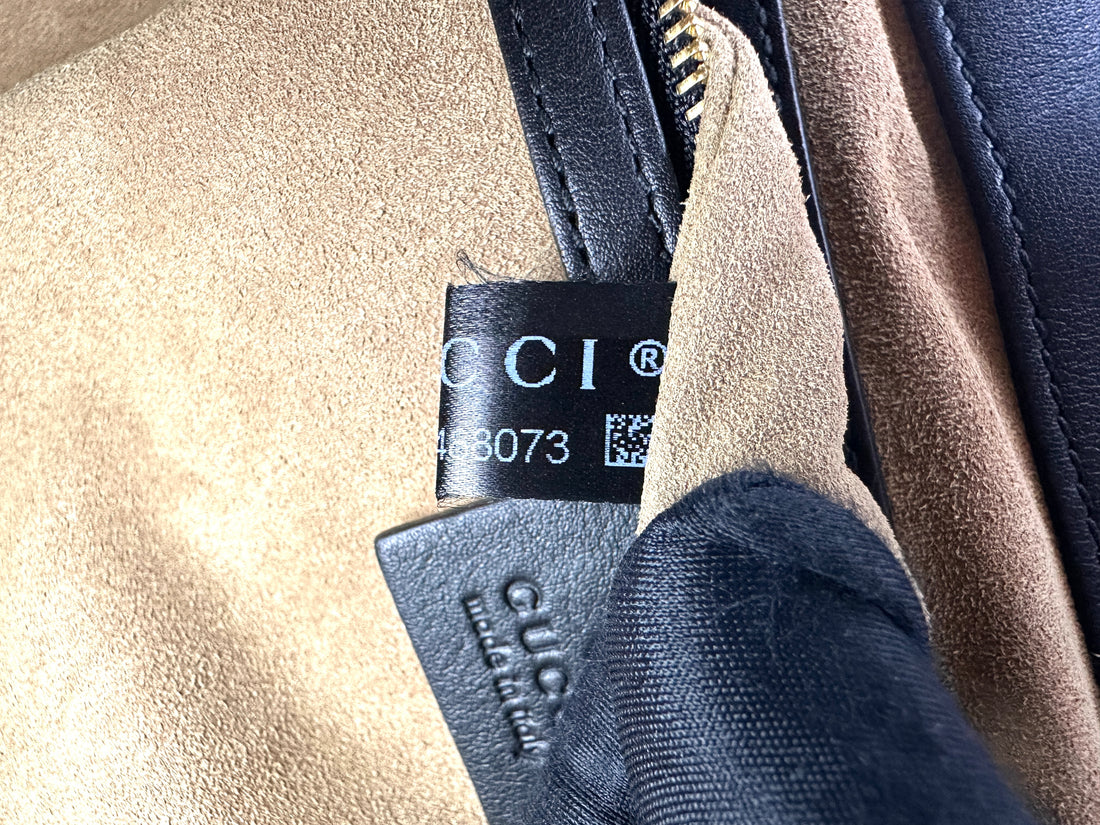 Gucci Padlock GG Supreme Shoulder Bag With Black Trim GG904