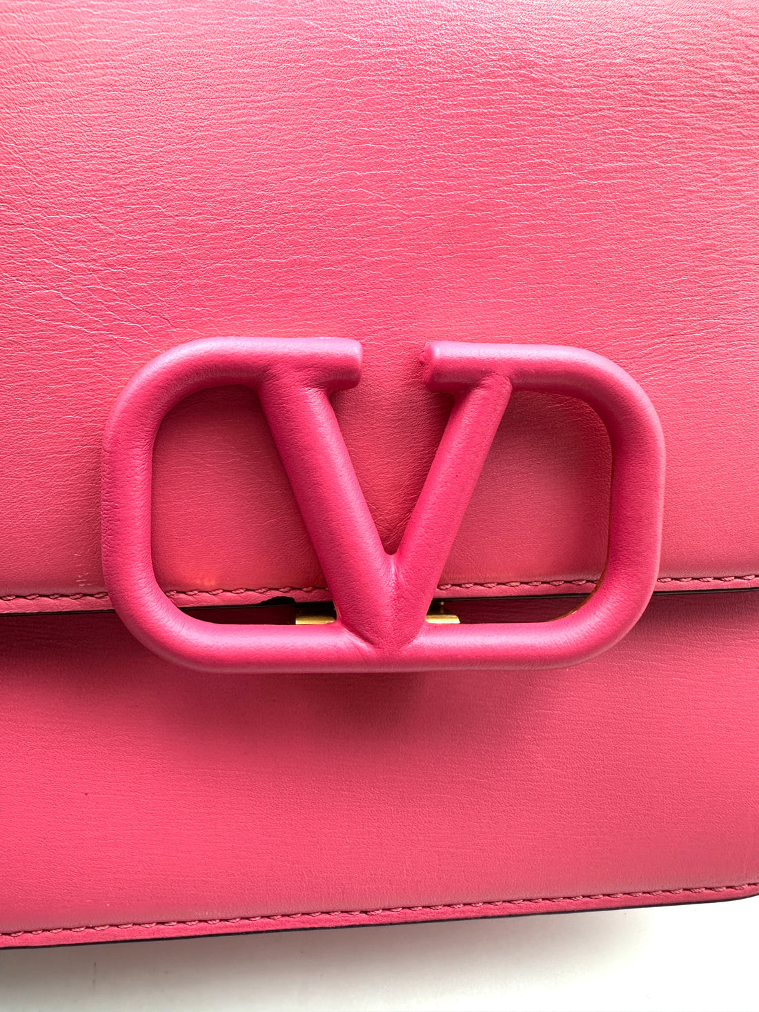 Valentino Garavani VSling Pink Leather Shoulder Bag VT28