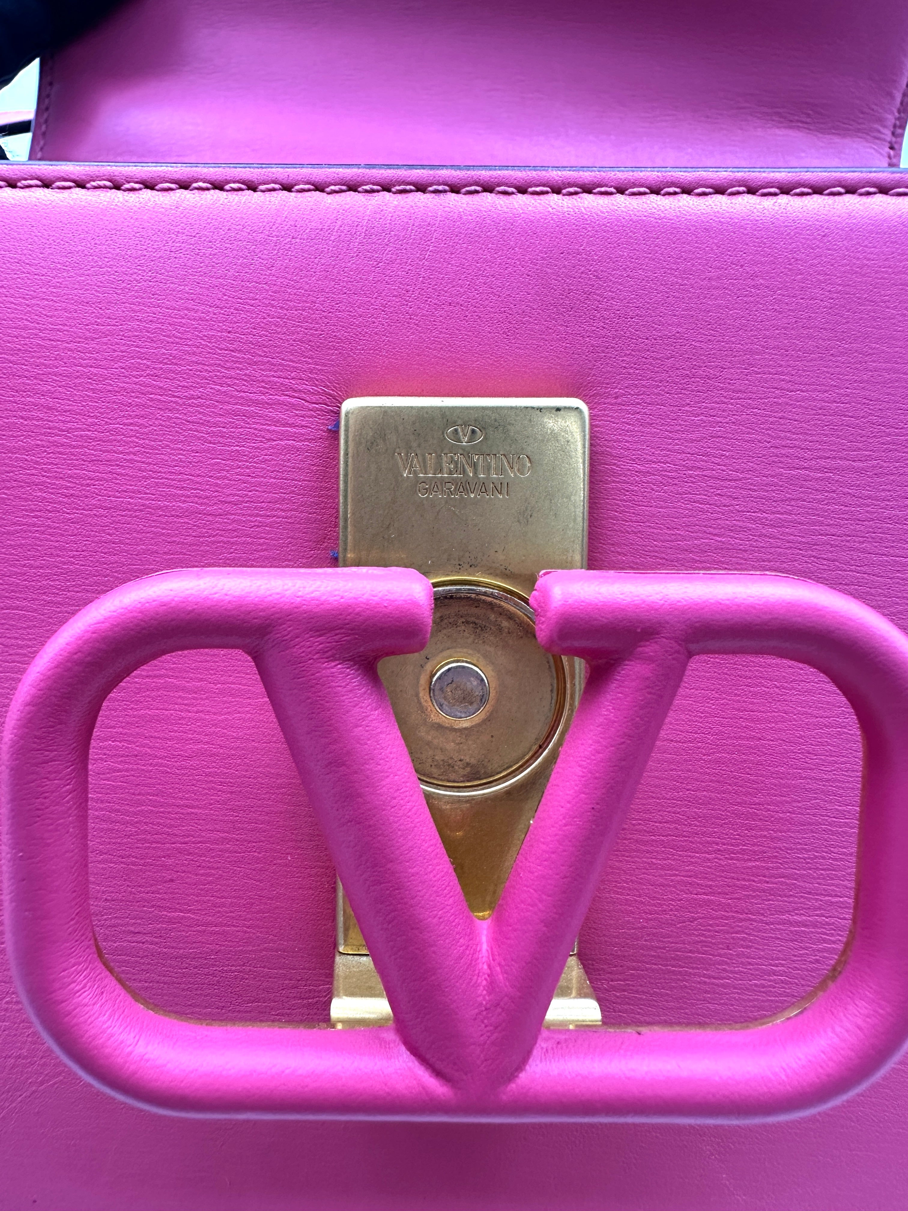 Valentino Garavani VSling Pink Leather Shoulder Bag VT28
