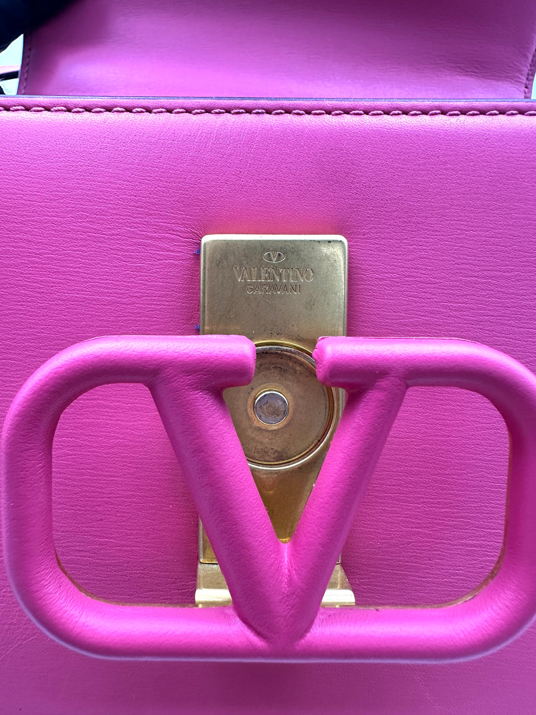 Valentino Garavani VSling Pink Leather Shoulder Bag VT28
