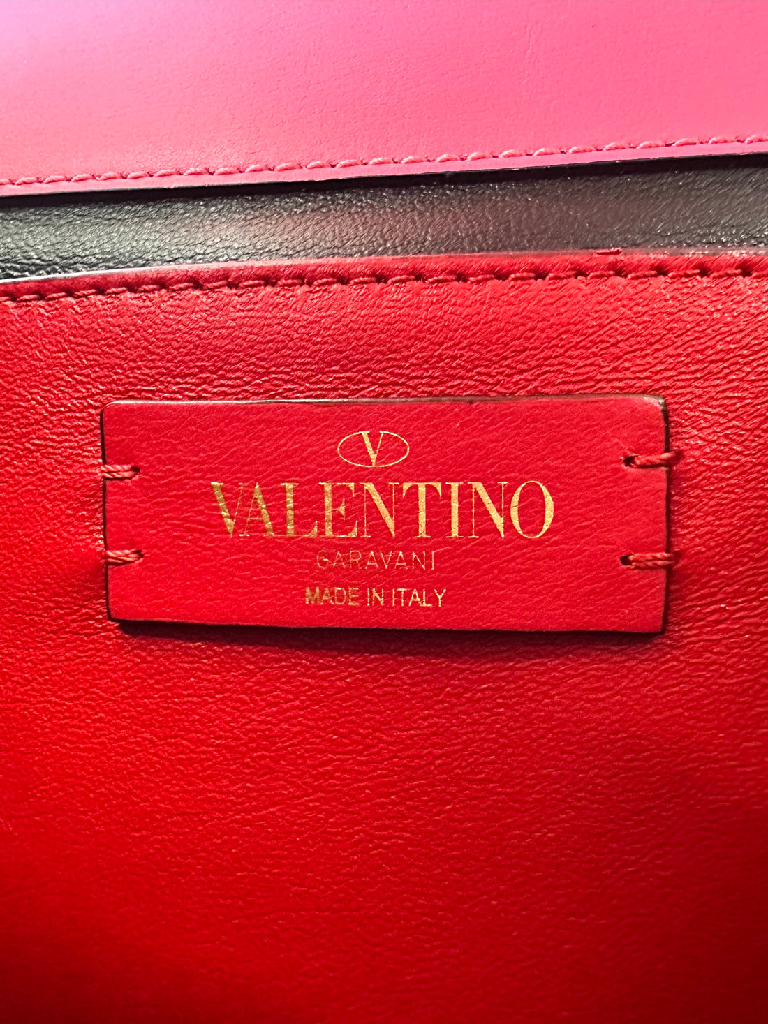 Valentino Garavani VSling Pink Leather Shoulder Bag VT28