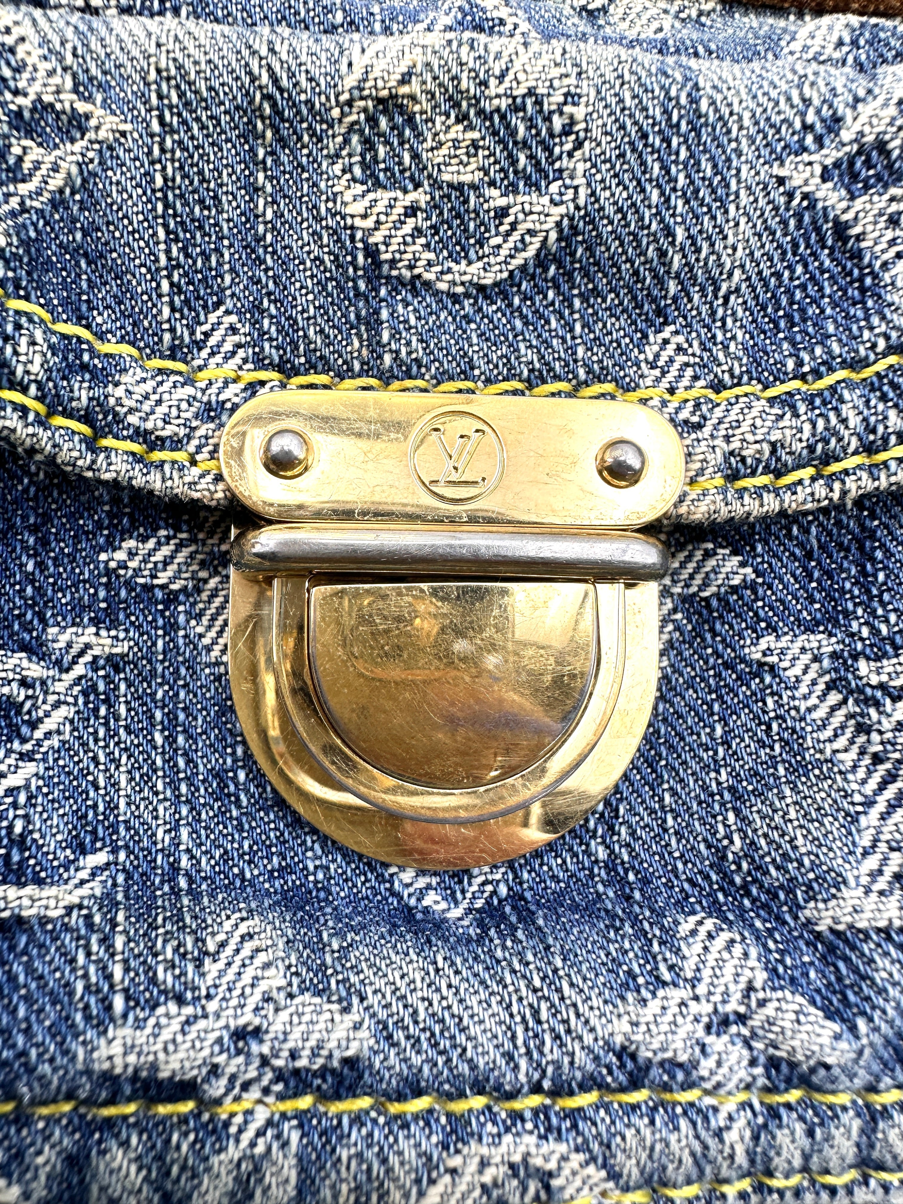 Louis Vuitton Blue Monogram Denim Blue Baggy Shoulder Bag LV2572