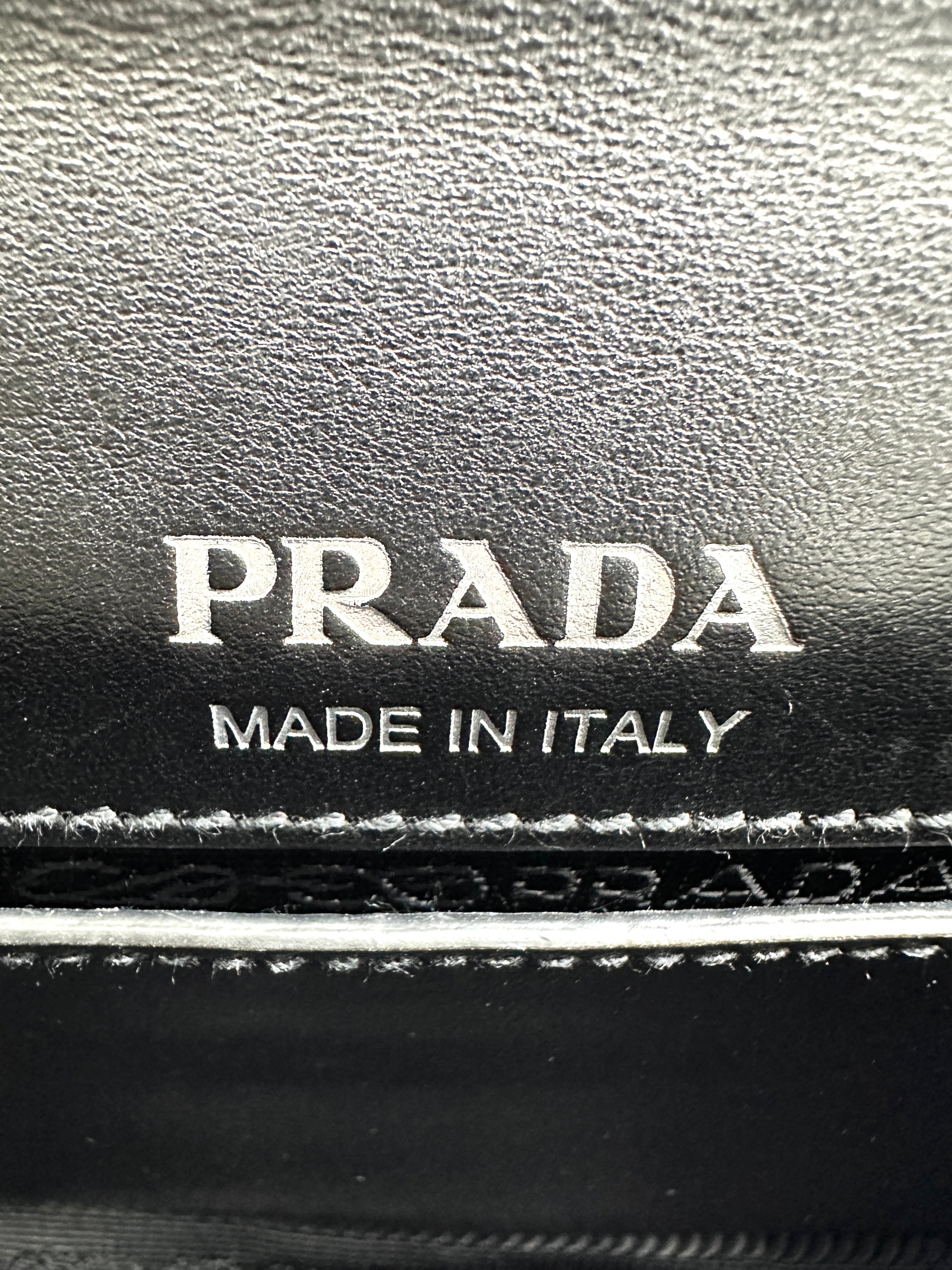 Prada Plex Ribbon Black/Pink Leather Shoulder Bag PR302