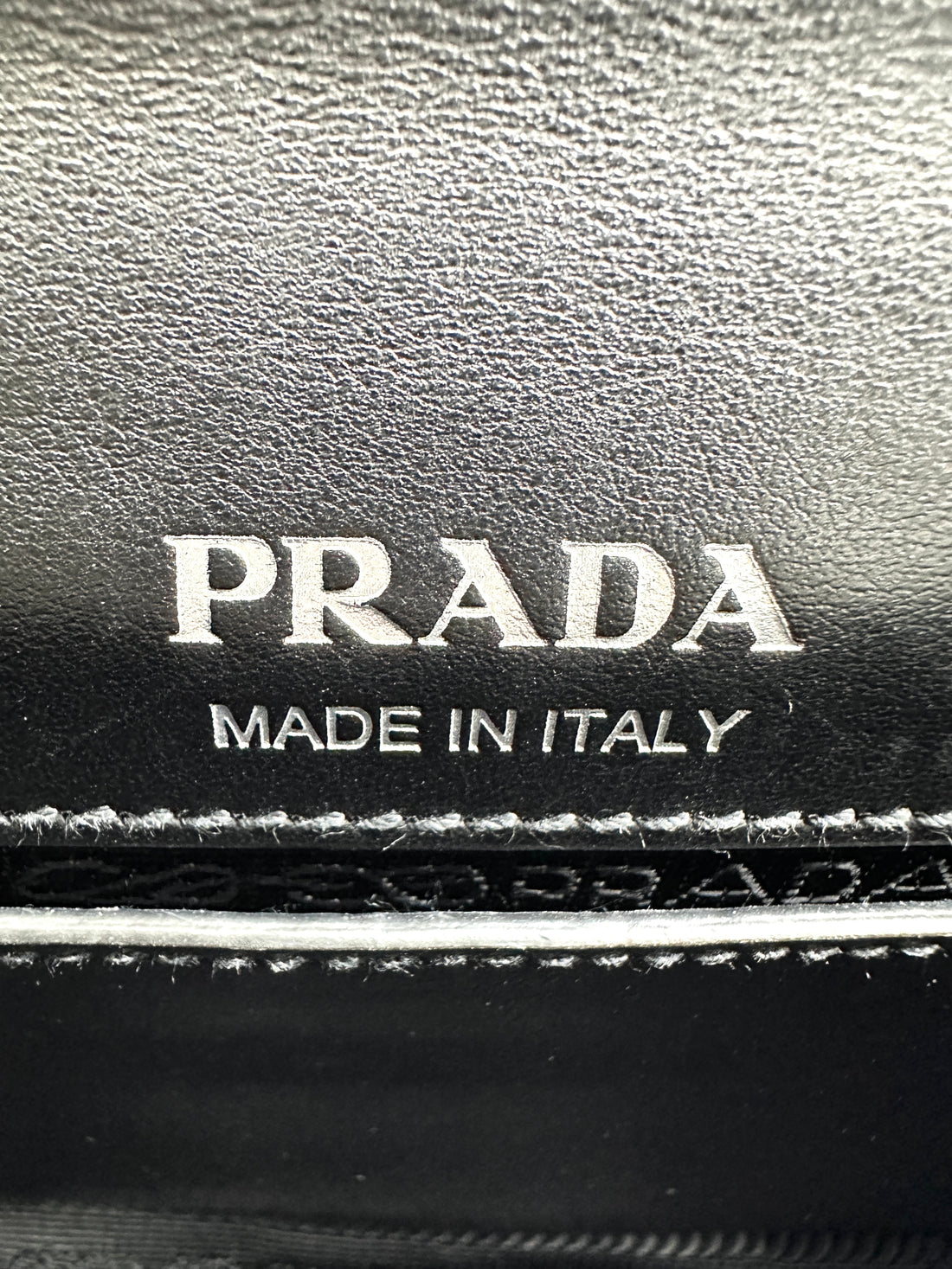 Prada Plex Ribbon Black/Pink Leather Shoulder Bag PR302