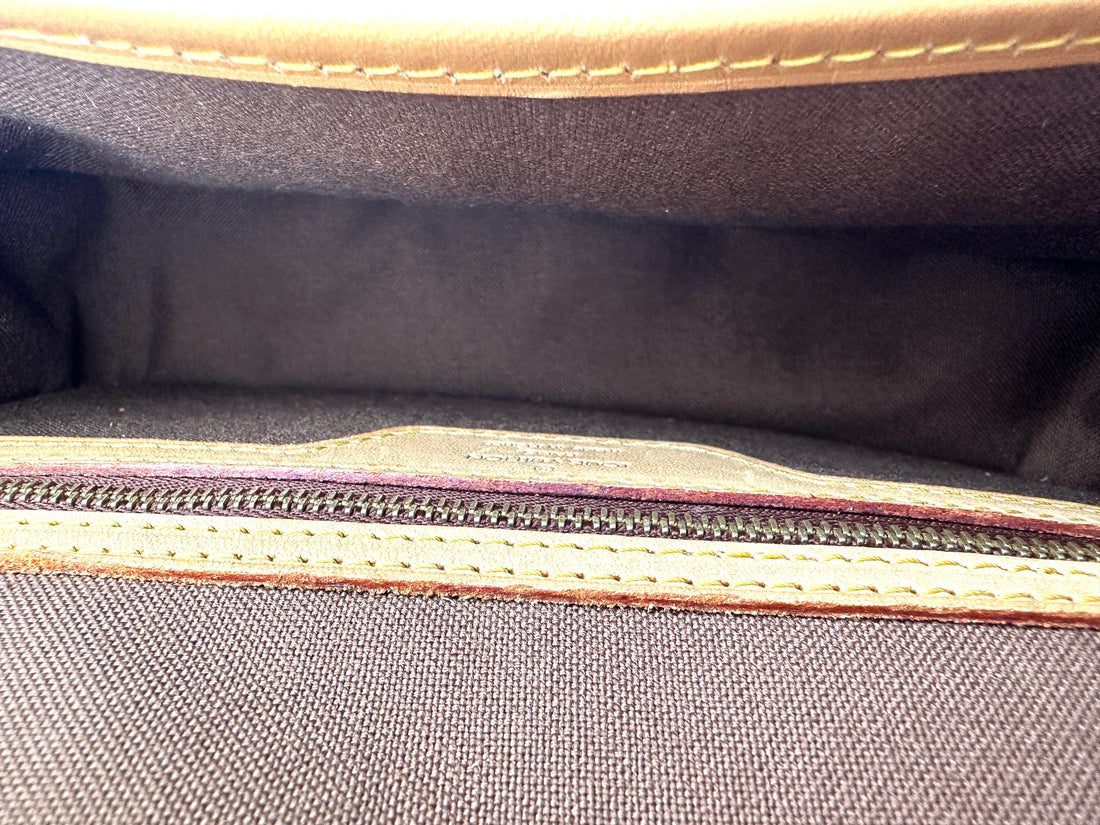 Louis Vuitton Sologne Monogram Canvas Shoulder Bag LV2578