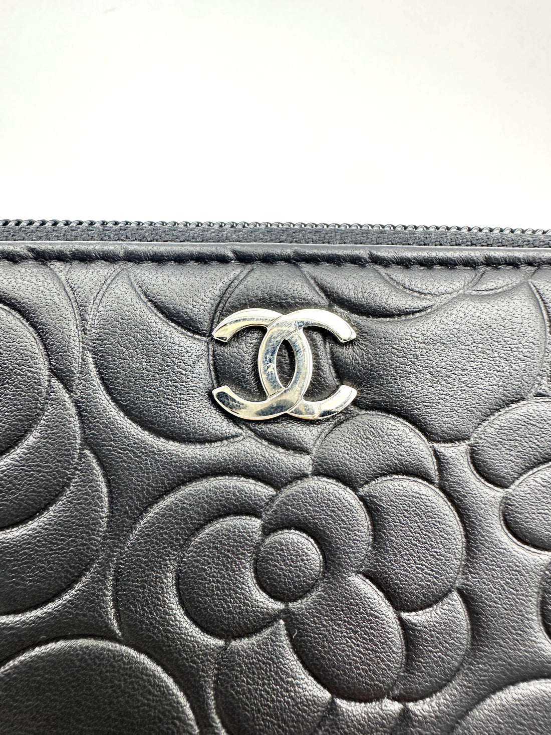 Chanel Camellia Embossed Black Leather Flap Long Wallet(17***72) CC1872