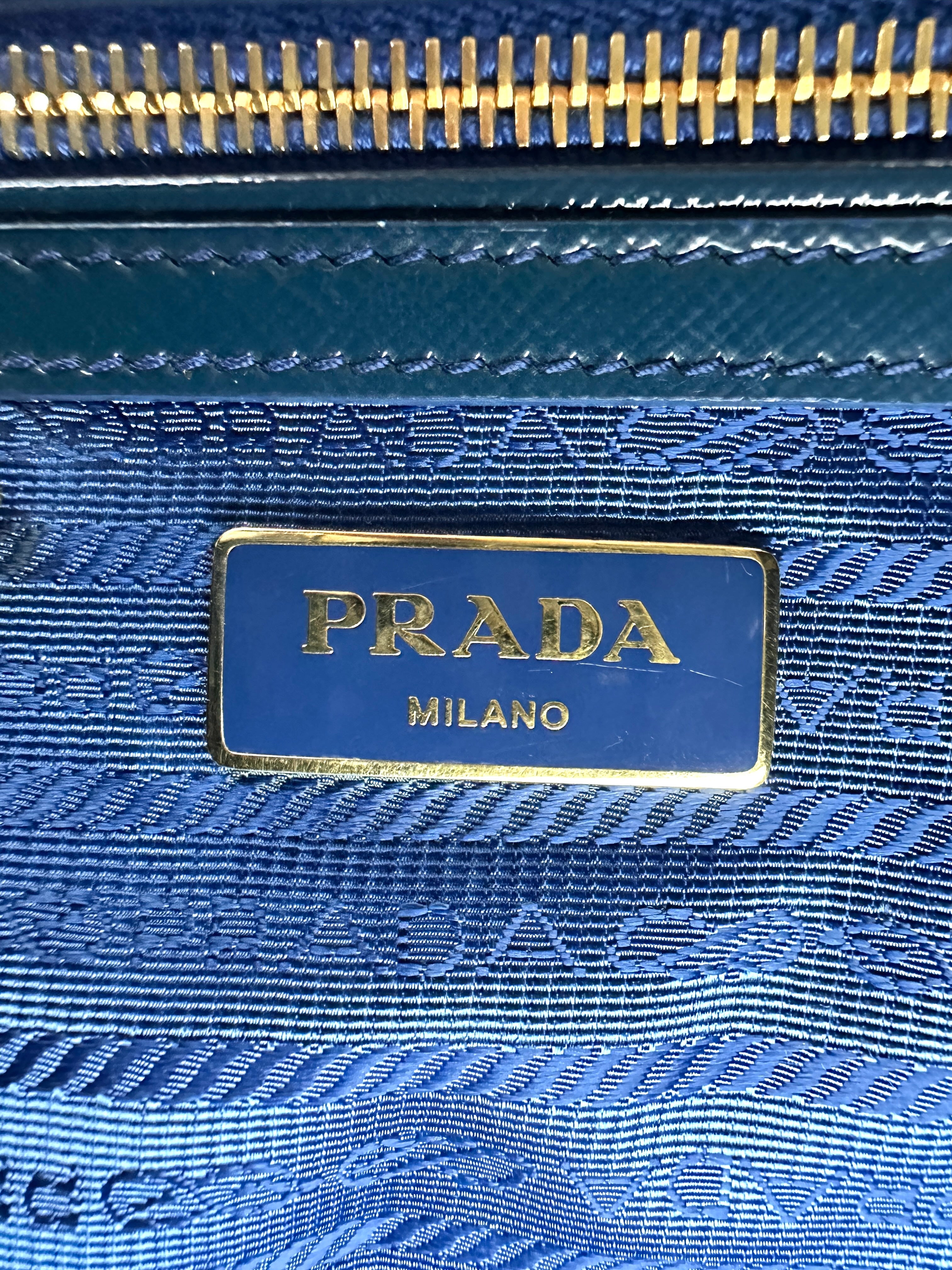 Prada Galleria Dark Green Saffiano Leather Handle Bag PR304