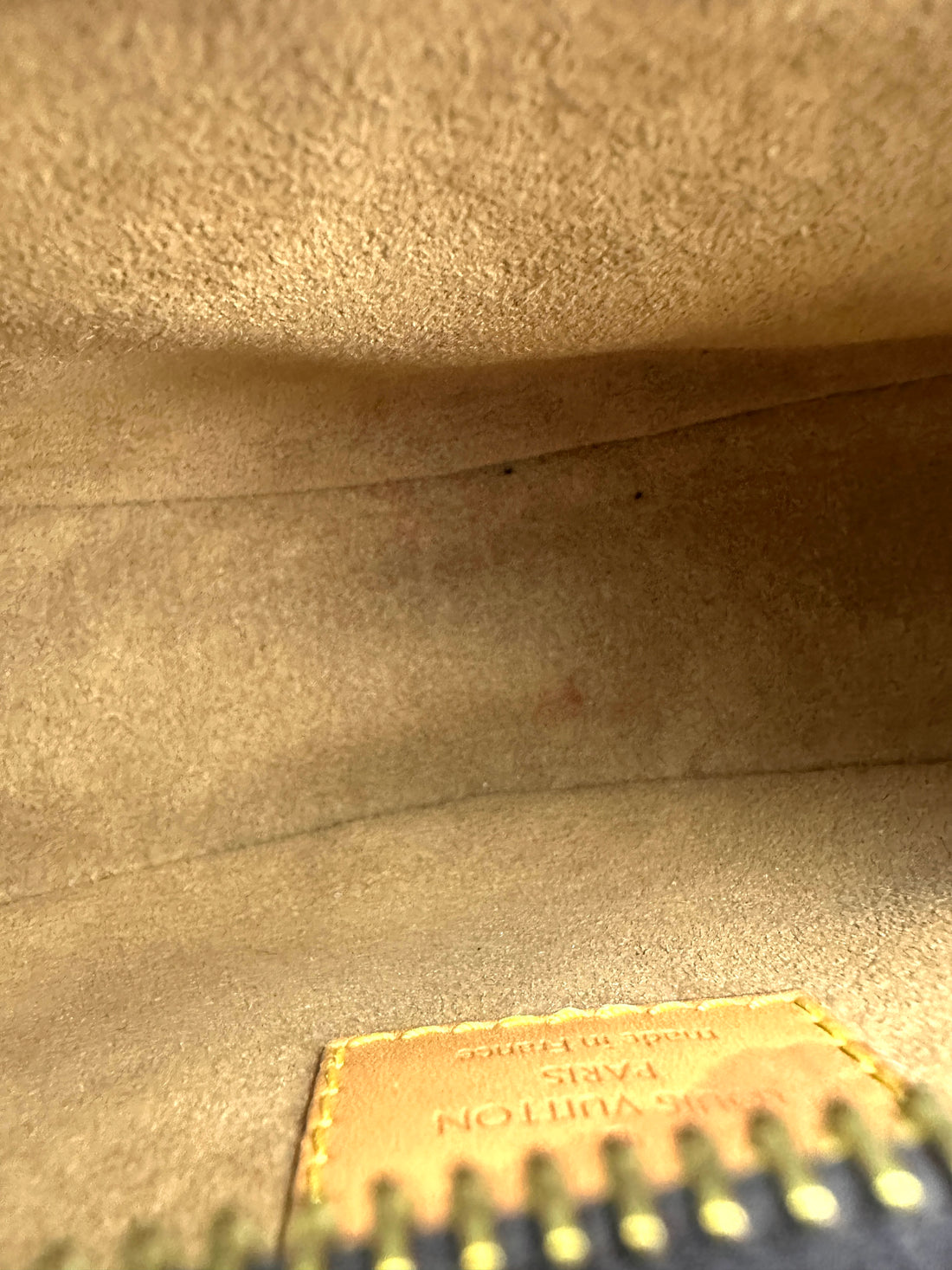 Louis Vuitton Loop Monogram Canvas Shoulder Bag LV2583