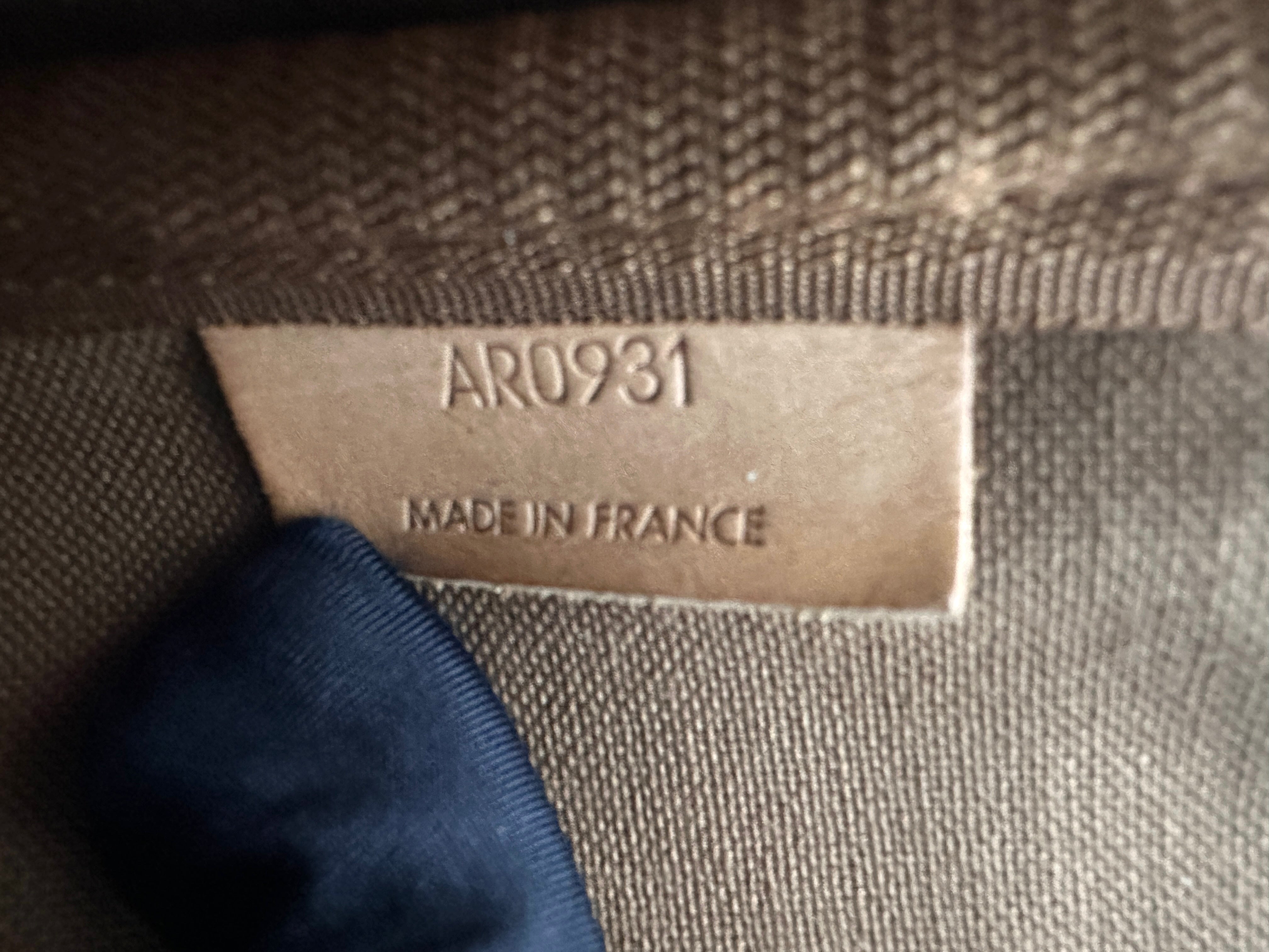 Louis Vuitton Sac Gibeciere Monogram Canvas Shoulder Bag LV2575