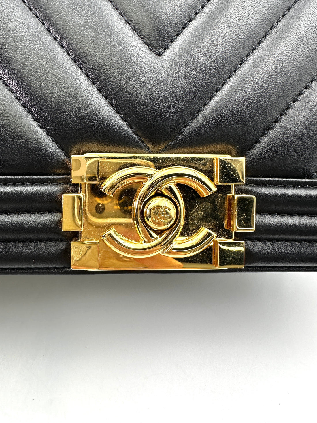 Chanel LeBoy Black Chevron Quilted Smooth Calfskin Small Size Flap Bag With Gold Buckle(26***67) CC1874