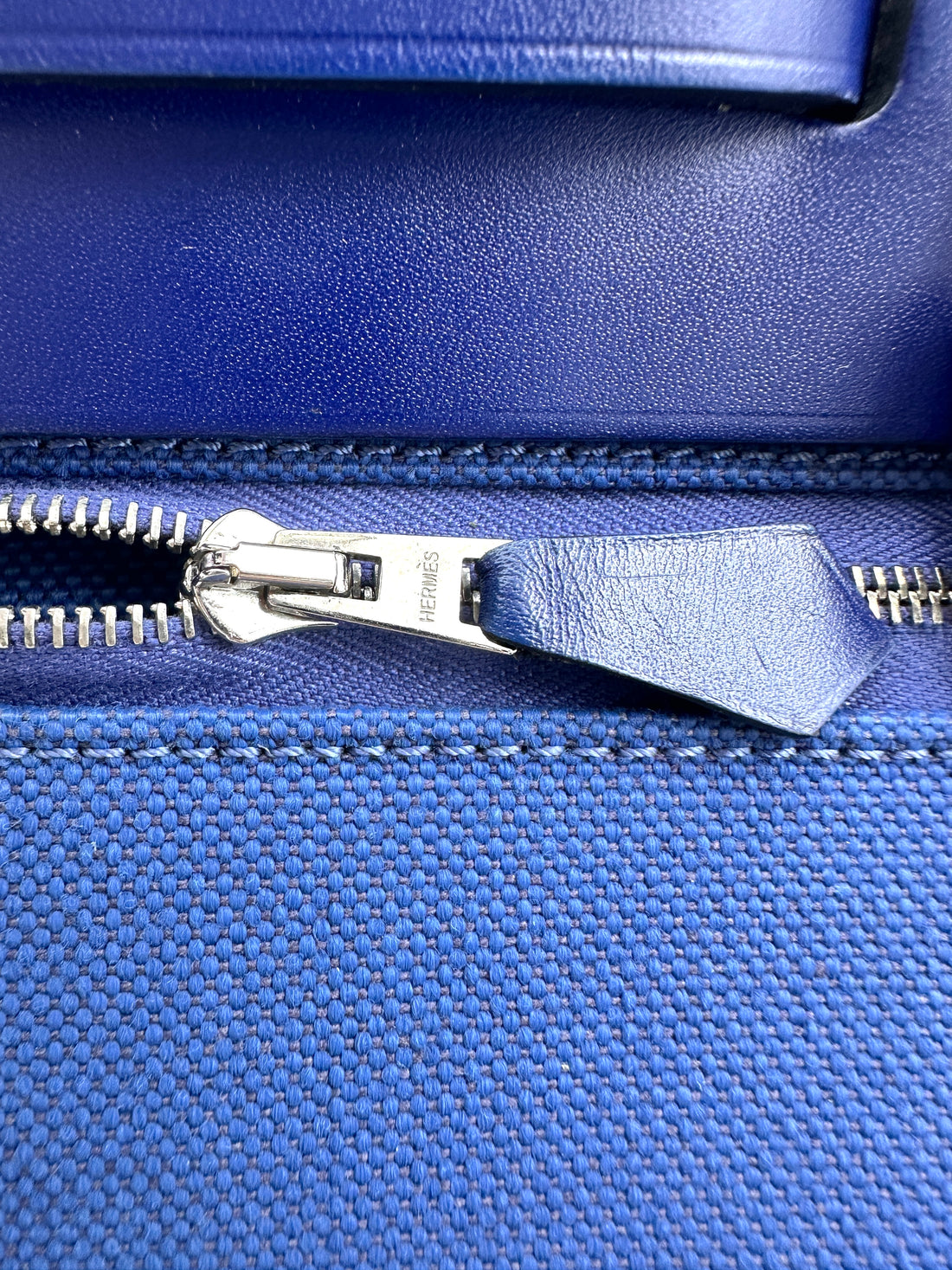 Hermes Herbag Zip 31 Navy Toile Canvas Handle Bag HR105