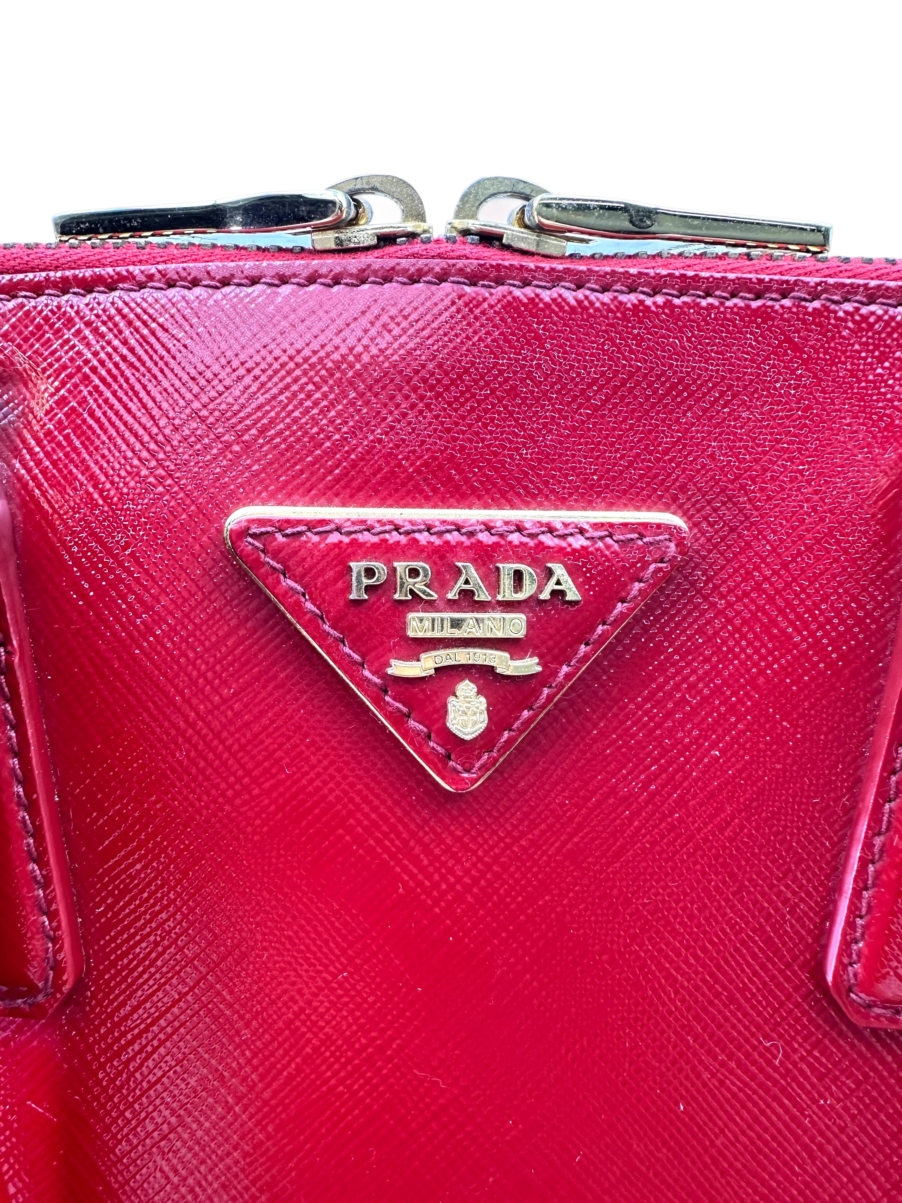 Prada Promenade Saffiano Leather Handle Bag PR305