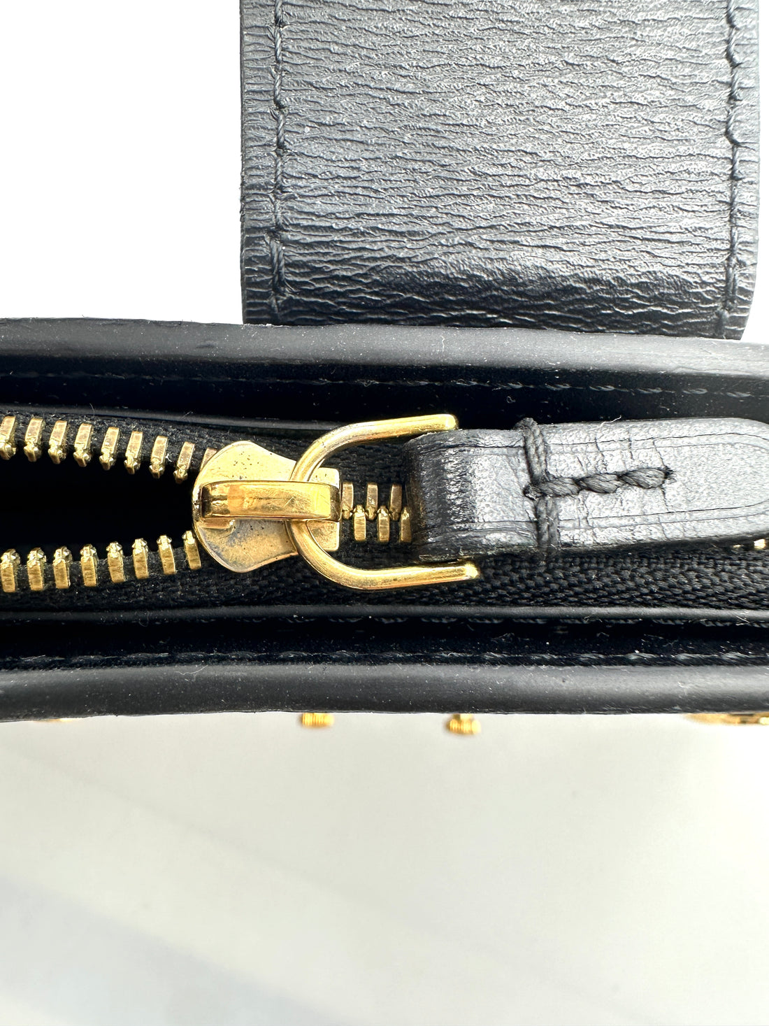 Louis Vuitton Trunk Clutch Monogram Canvas Bag LV2587