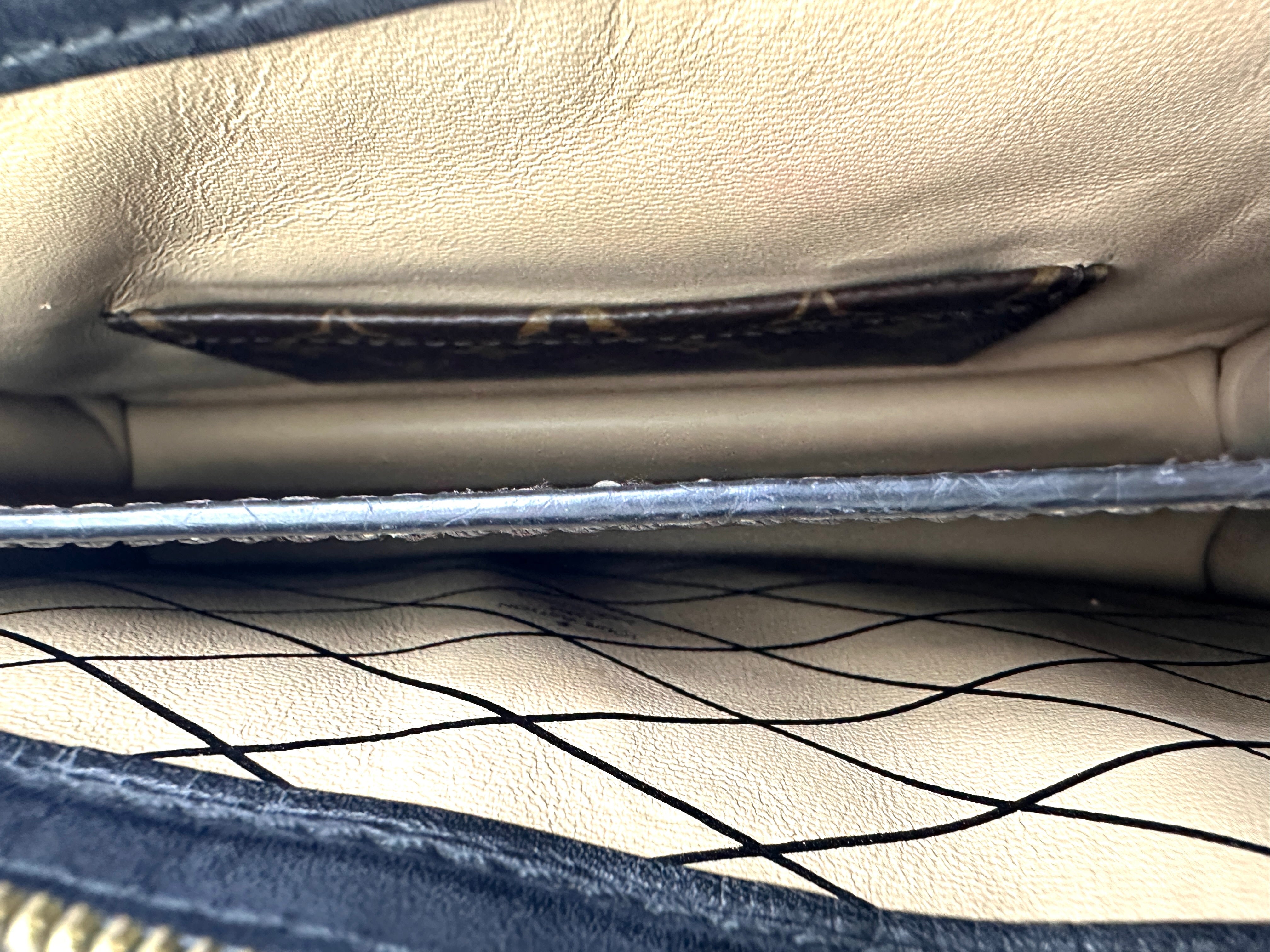 Louis Vuitton Trunk Clutch Monogram Canvas Bag LV2587