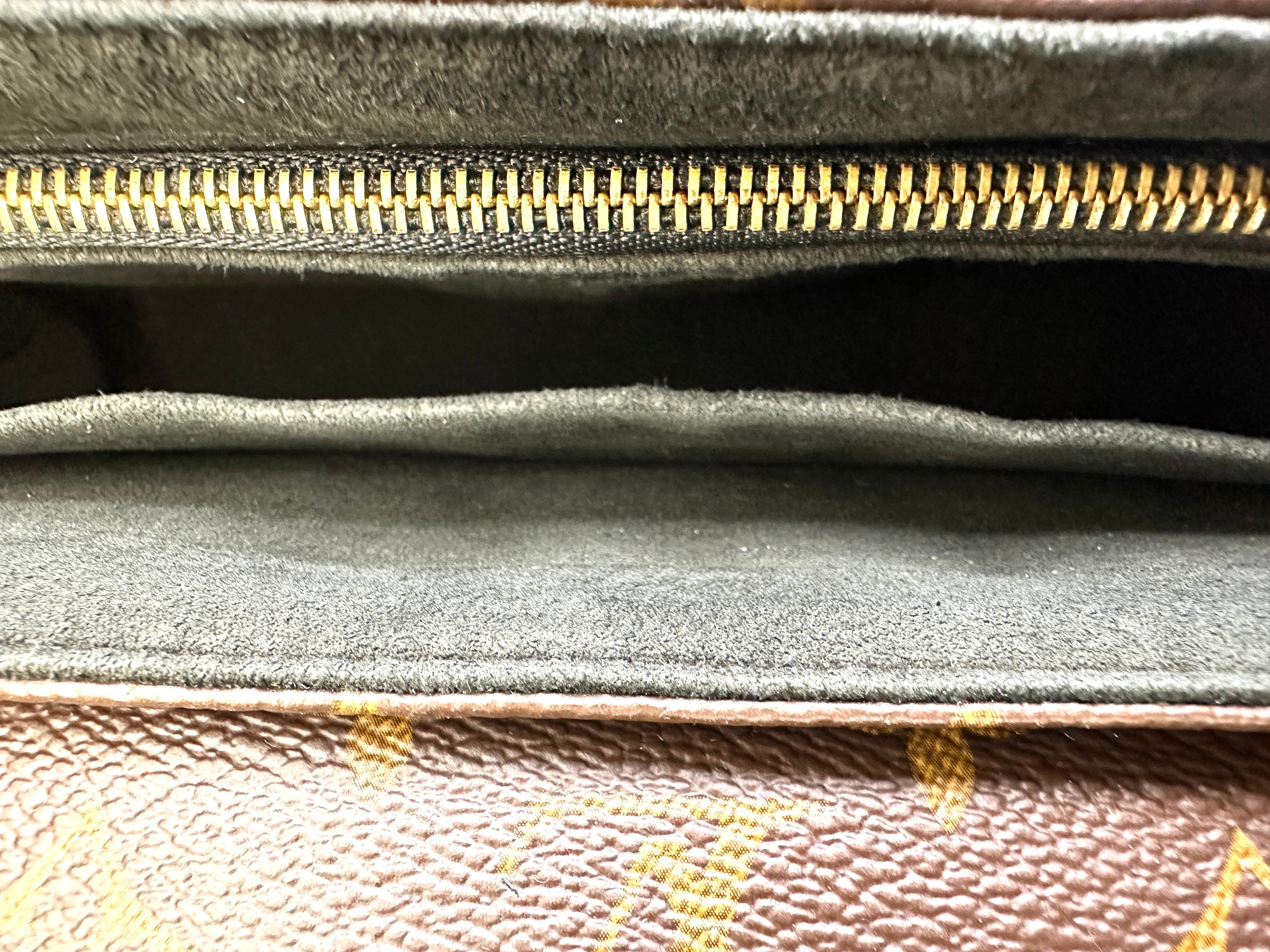 Louis Vuitton Saint Placide Monogram Canvas & Black Leather Chain Shoulder Bag LV2588