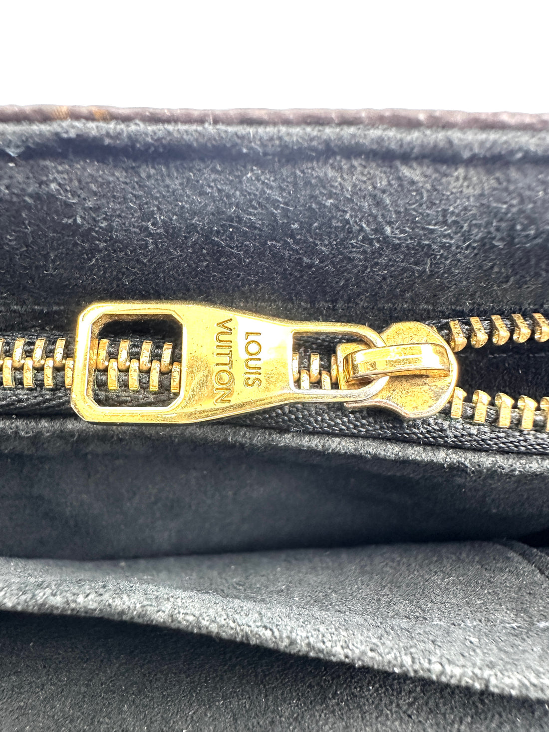 Louis Vuitton Saint Placide Monogram Canvas & Black Leather Chain Shoulder Bag LV2588