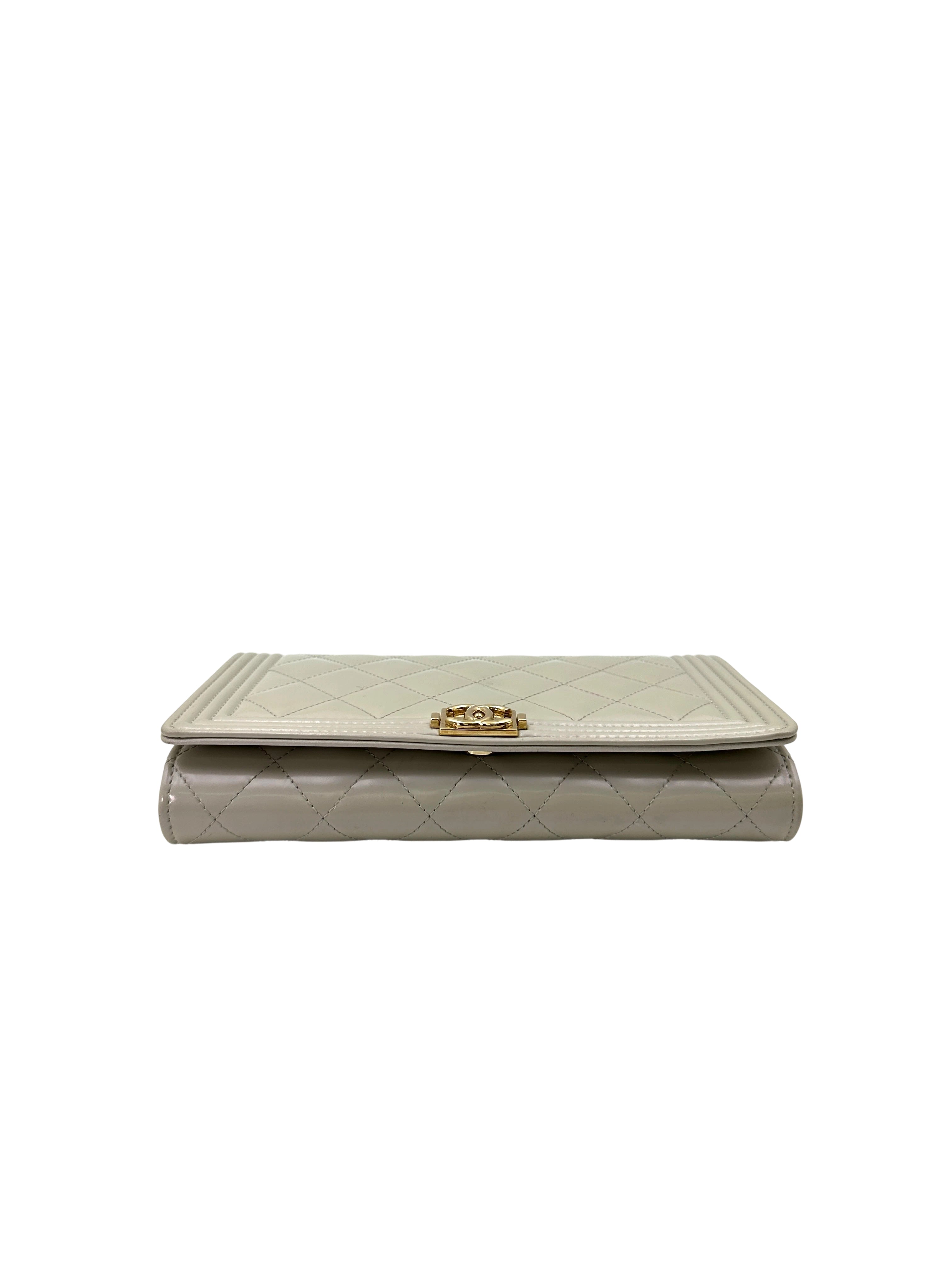 Chanel LeBoy White Quilted Leather Wallet On Chain With Gold Buckle(22***67) CC1877