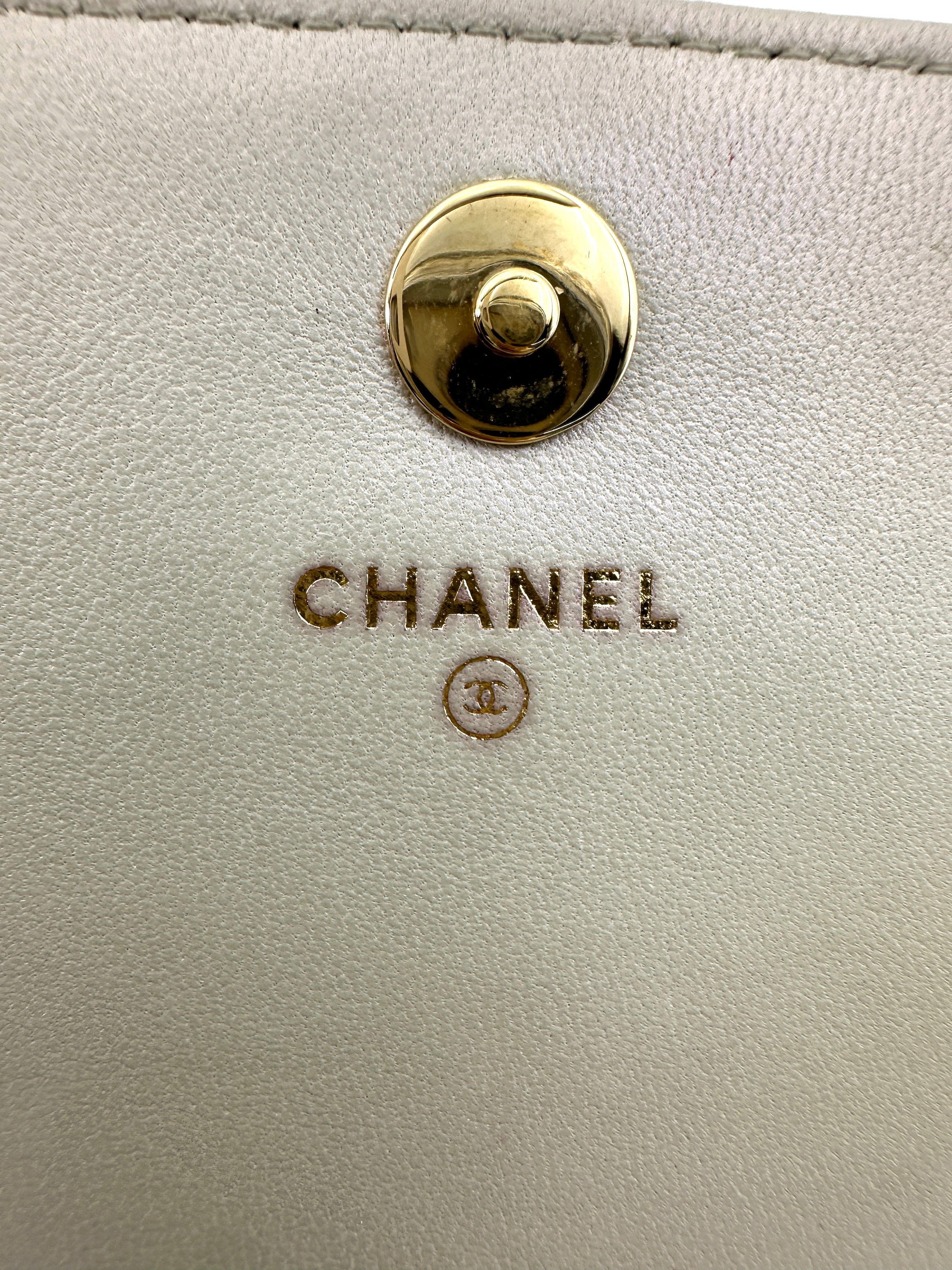 Chanel LeBoy White Quilted Leather Wallet On Chain With Gold Buckle(22***67) CC1877