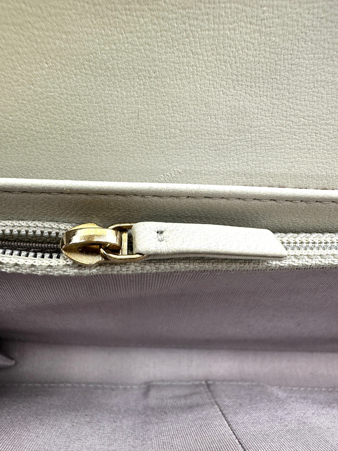 Chanel LeBoy White Quilted Leather Wallet On Chain With Gold Buckle(22***67) CC1877