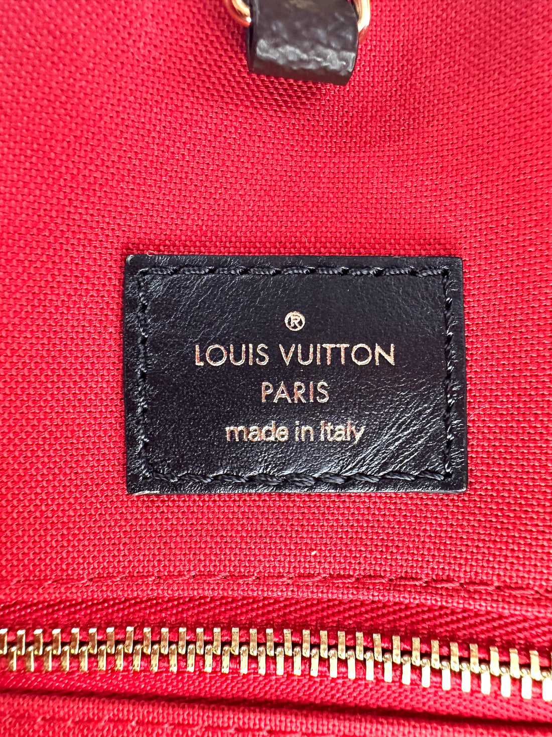 Louis Vuitton OnTheGo Brown Monogram Canvas Tote Handle Bag LV2589