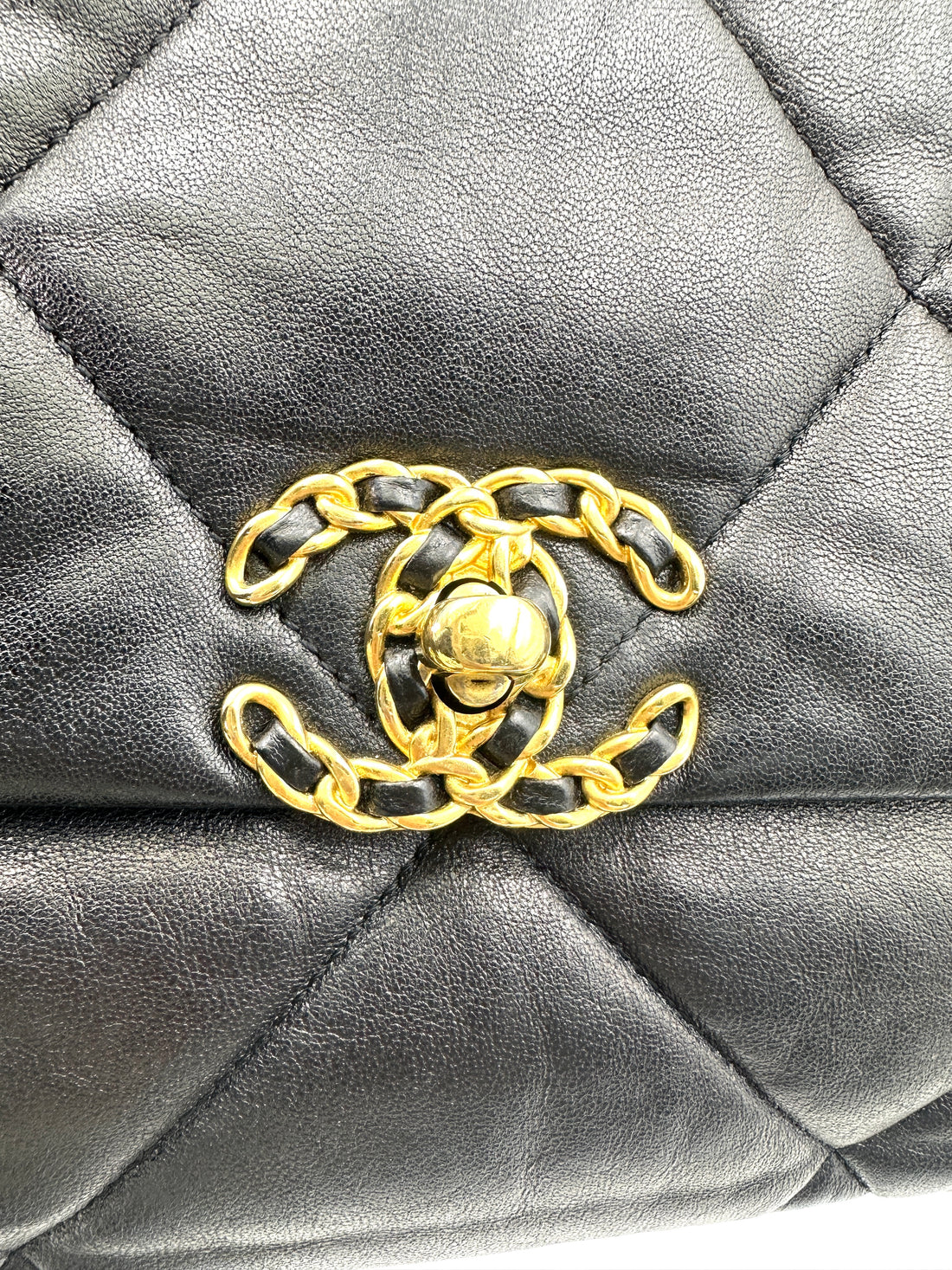 Chanel 19Bag Black Quilted Leather Flap Bag With Gold Hardware(29***55) CC1879