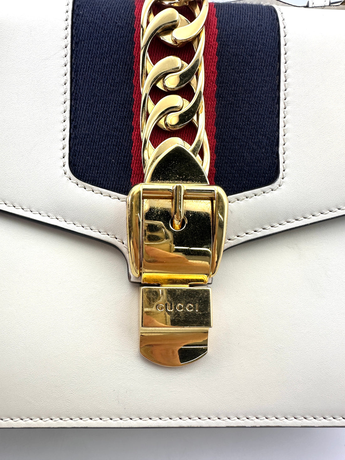 Gucci Sylvie White Leather Medium Size Shoulder Bag GG910