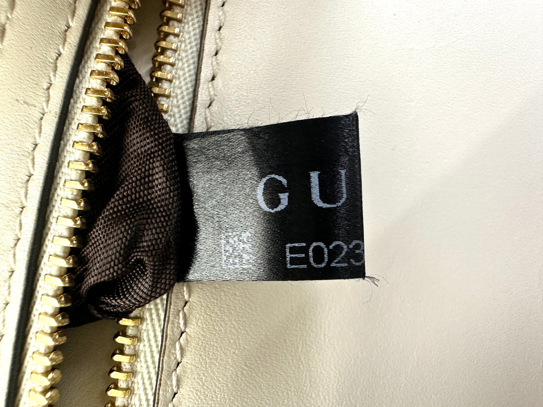 Gucci Sylvie White Leather Medium Size Shoulder Bag GG910