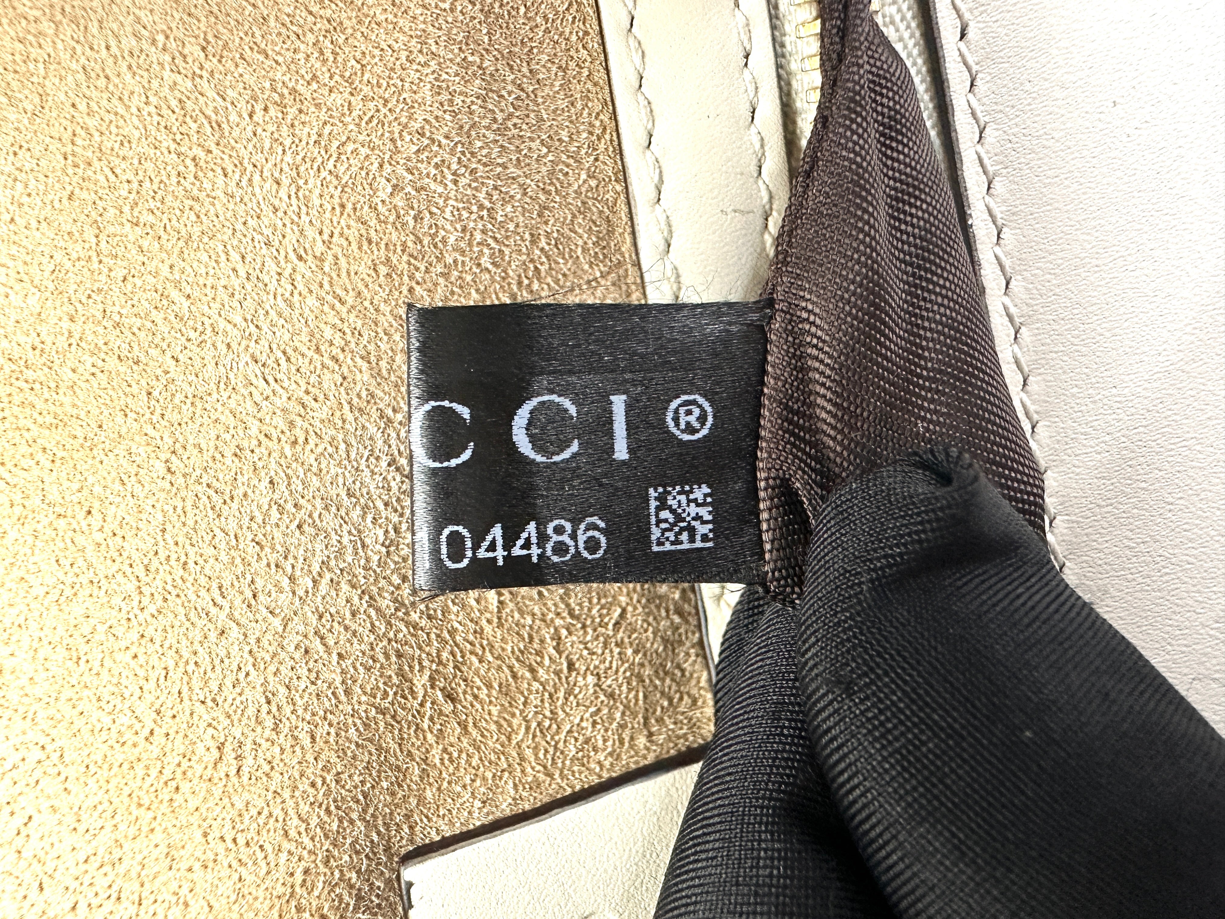 Gucci Sylvie White Leather Medium Size Shoulder Bag GG910
