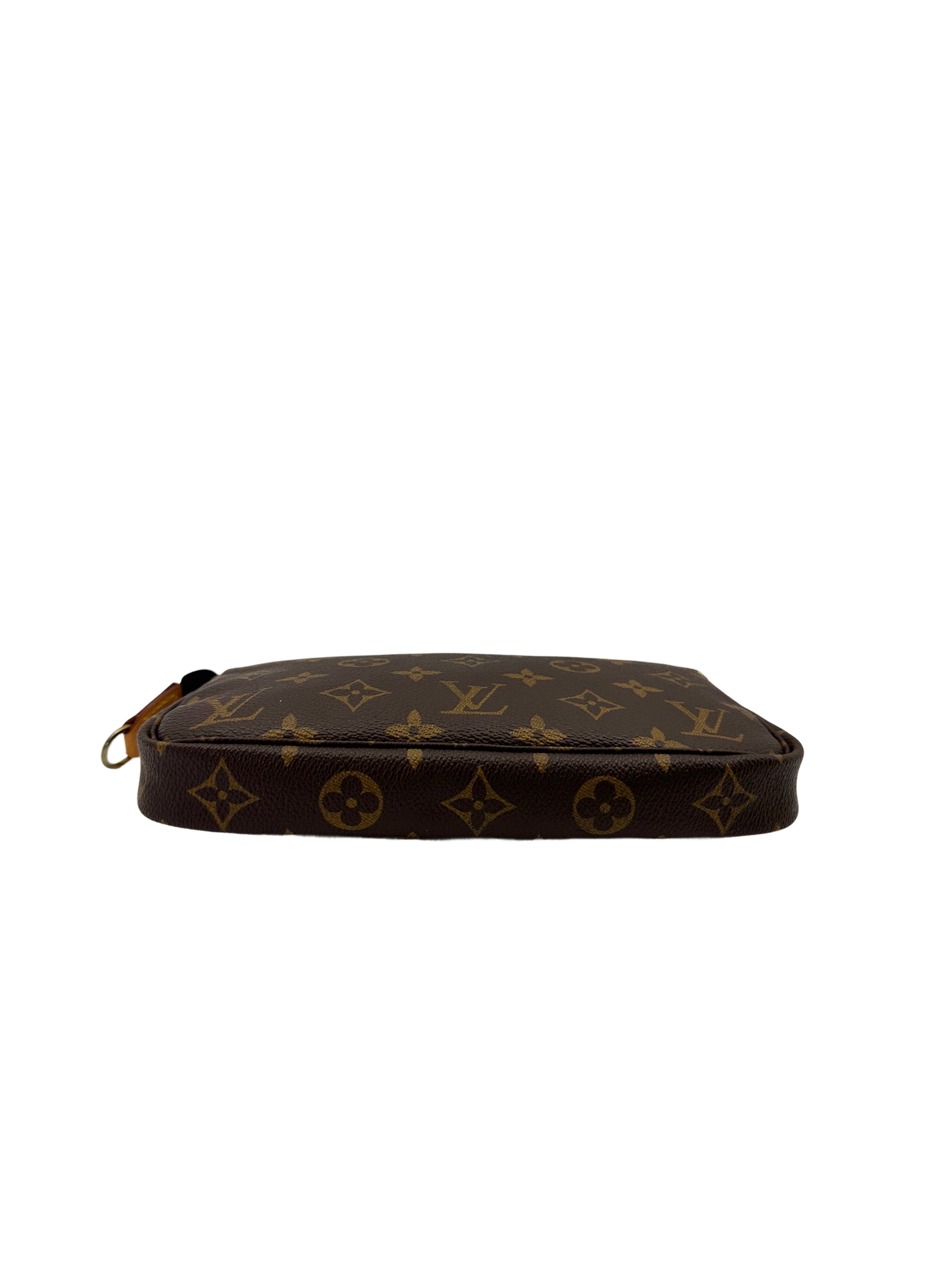 Louis Vuitton Monogram Canvas Pochette Accessoires LV2597