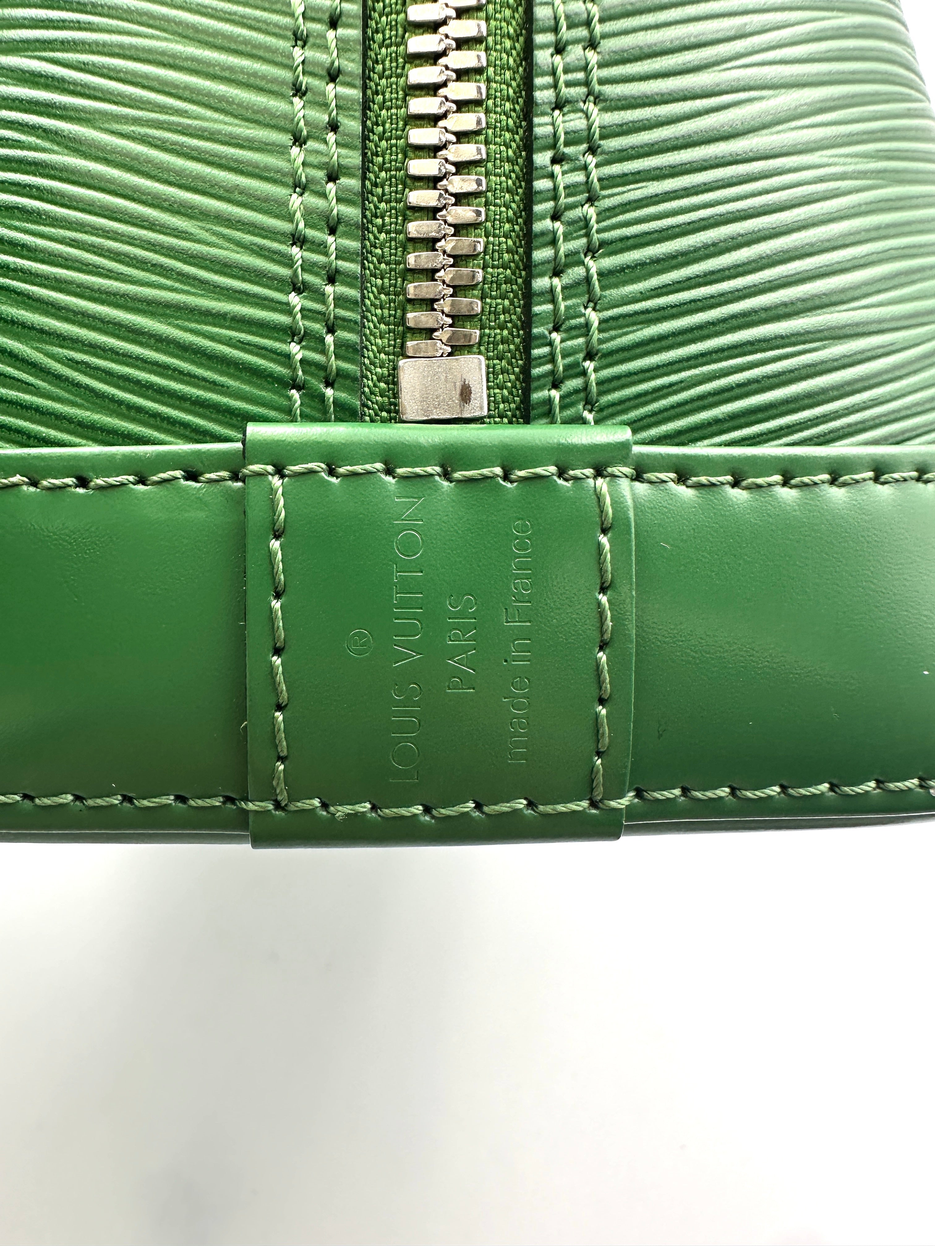 Louis Vuitton Alma Green Epi Leather Handle Bag LV2593