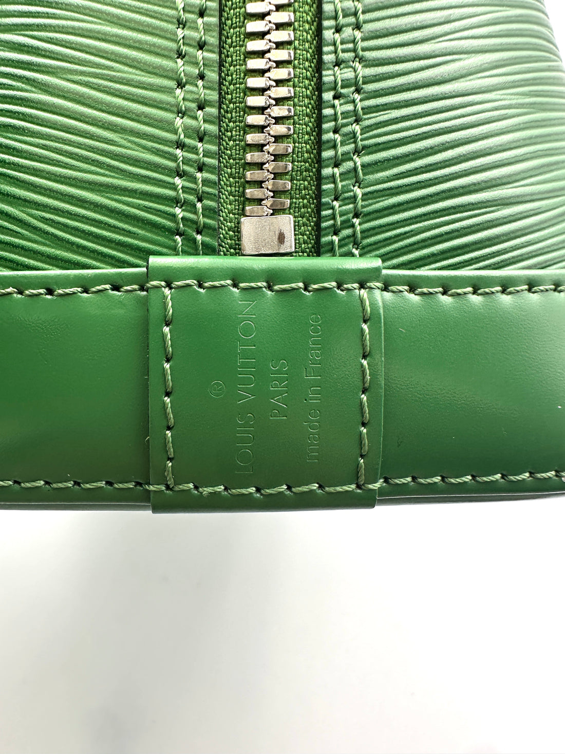 Louis Vuitton Alma Green Epi Leather Handle Bag LV2593