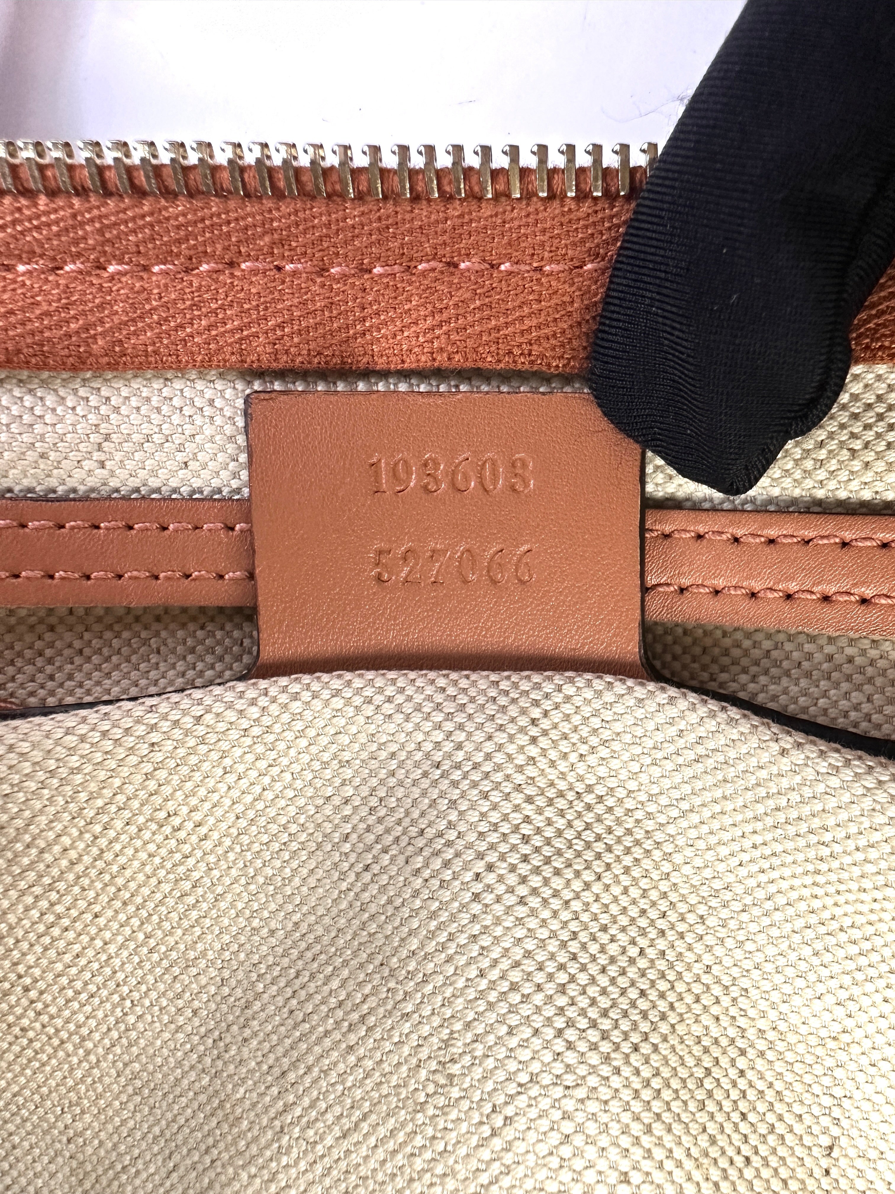 Gucci GG Supreme Canvas Boston Handle Bag GG911