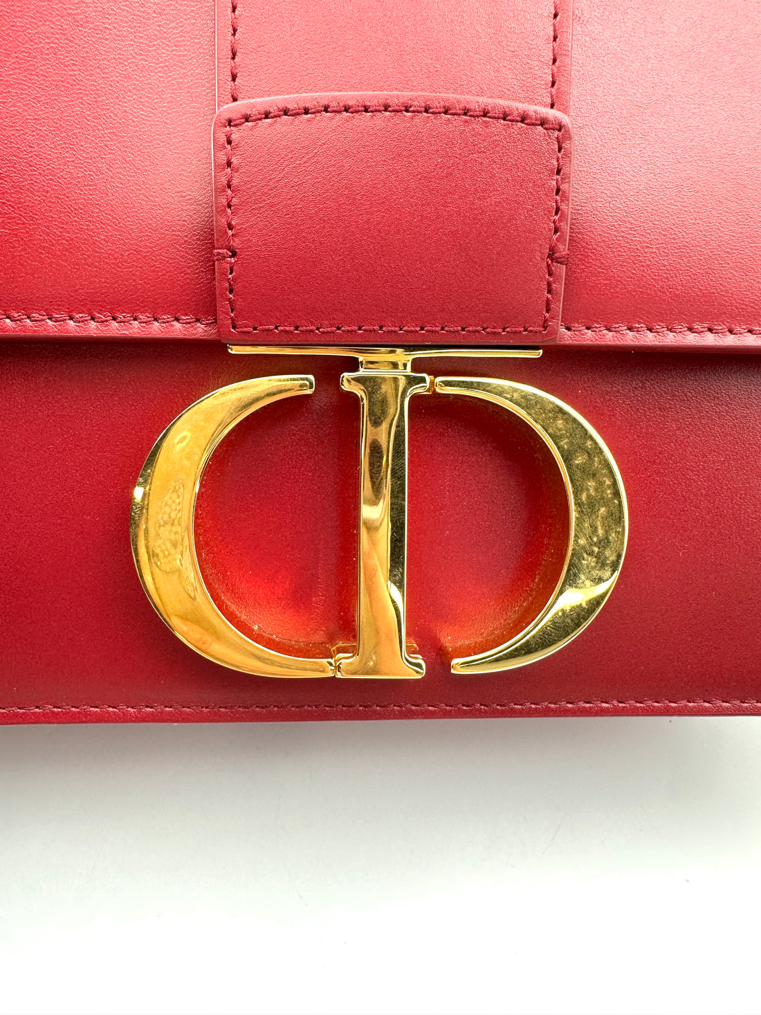 Christian Dior 30 Montaigne Red Leather Medium Size Box Bag DR717