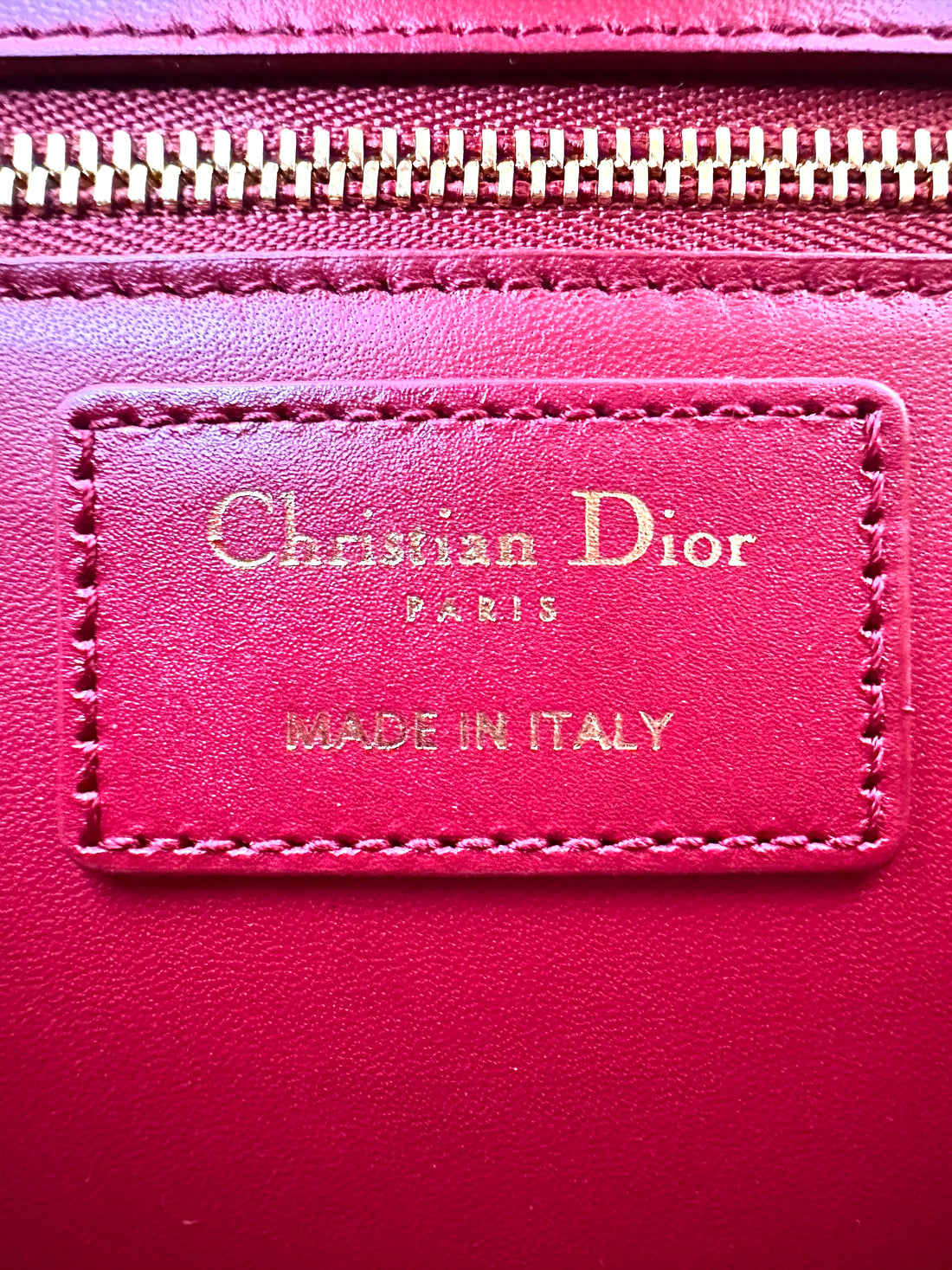 Christian Dior 30 Montaigne Red Leather Medium Size Box Bag DR717