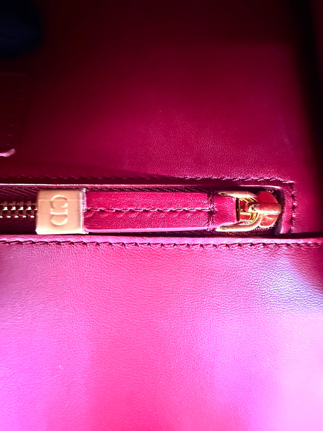 Christian Dior 30 Montaigne Red Leather Medium Size Box Bag DR717