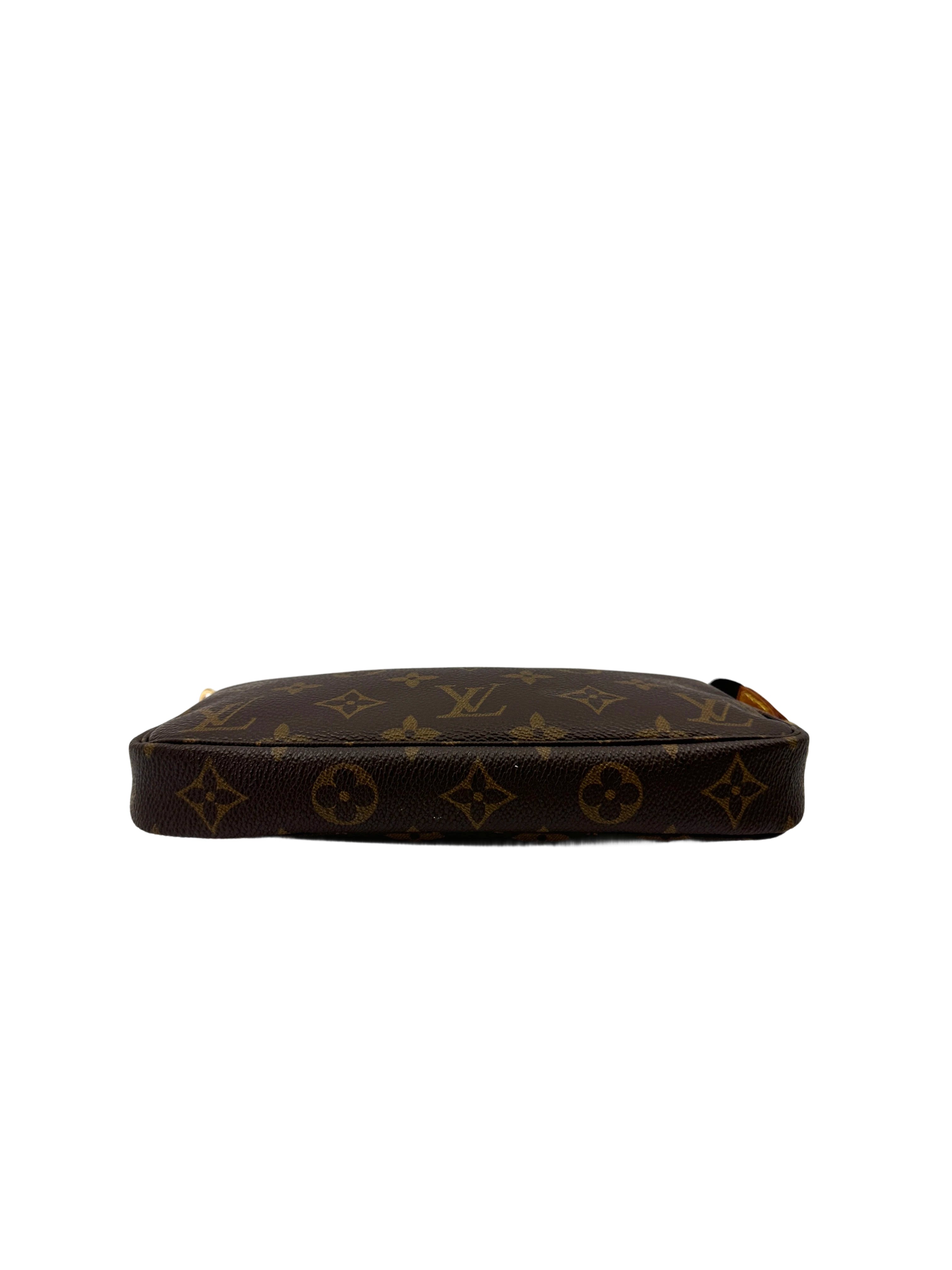 Louis Vuitton Monogram Canvas Pochette Accessoires LV2605