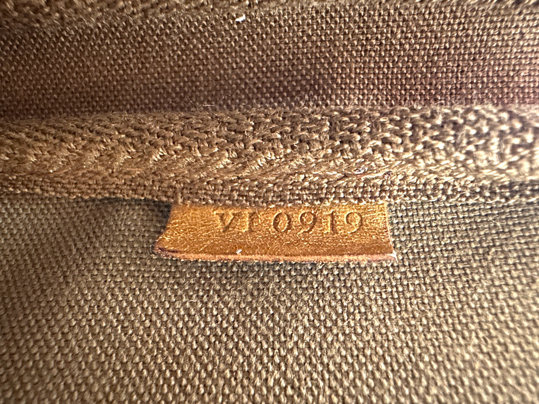 Louis Vuitton Monogram Canvas Pochette Accessoires LV2605