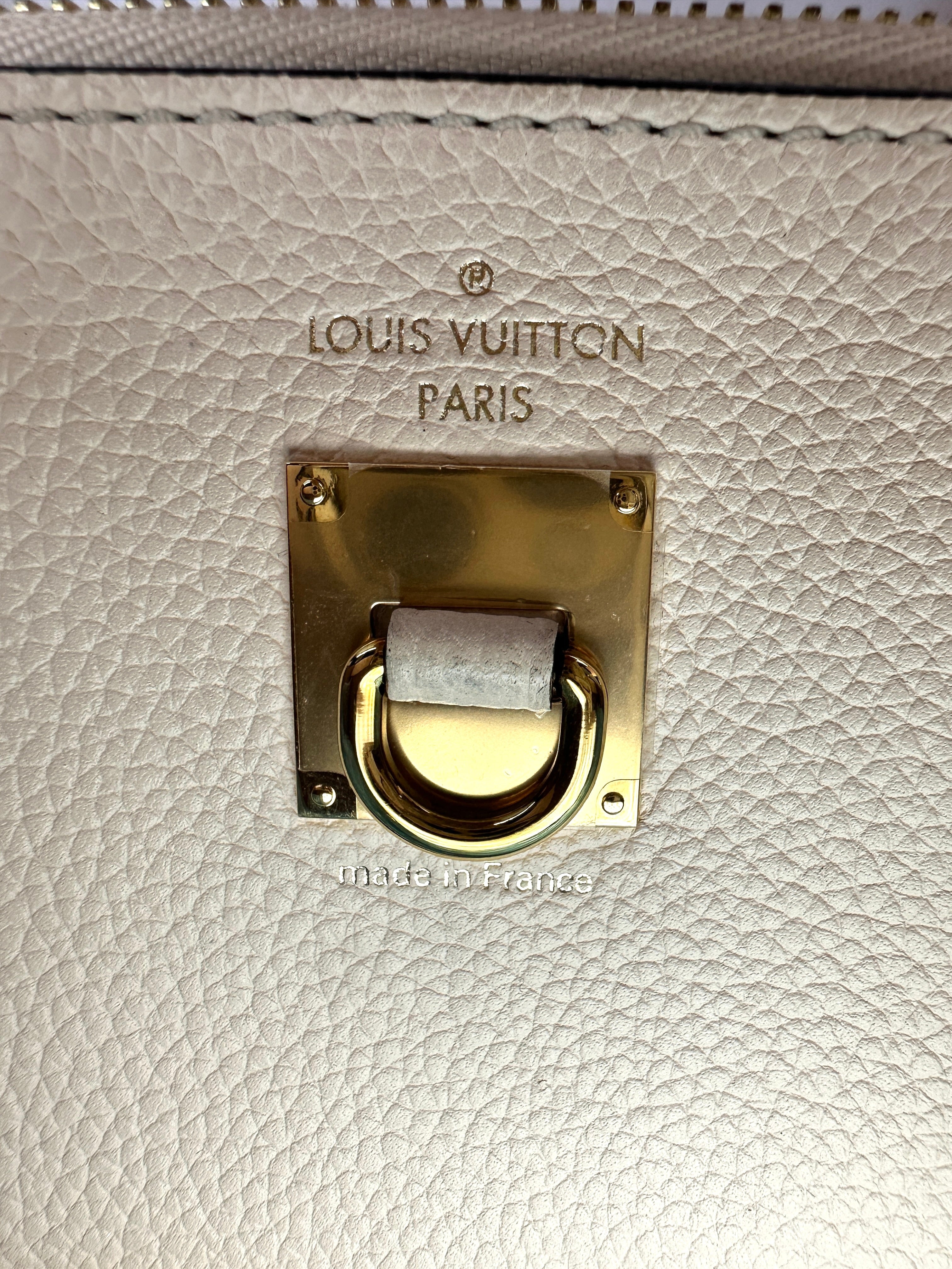 Louis Vuitton City Steamer Beige/Brown Grained Leather Handle Bag LV2611
