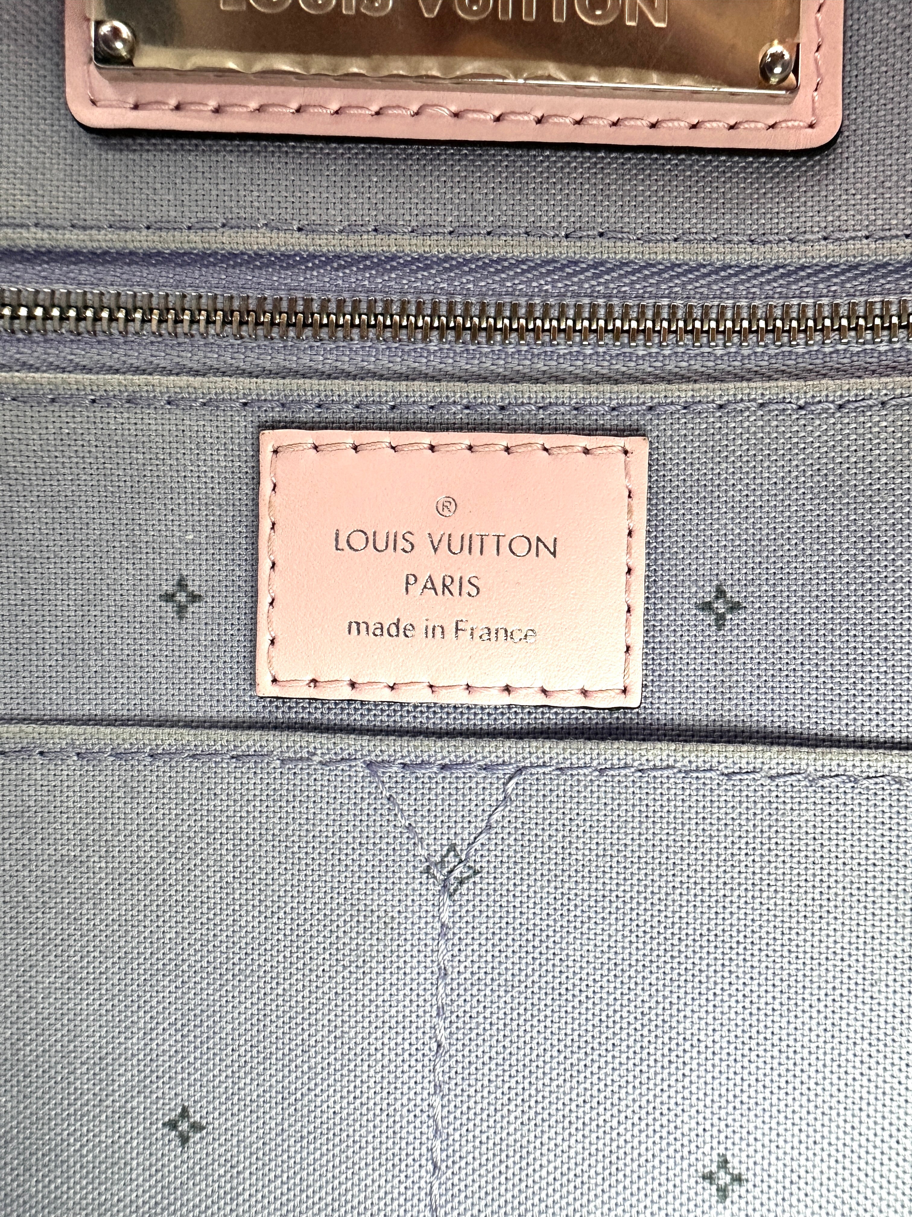 Louis Vuitton LV Escale OnTheGo GM Pink Tote Handle Bag LV2609