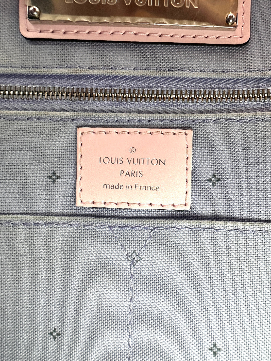 Louis Vuitton LV Escale OnTheGo GM Pink Tote Handle Bag LV2609