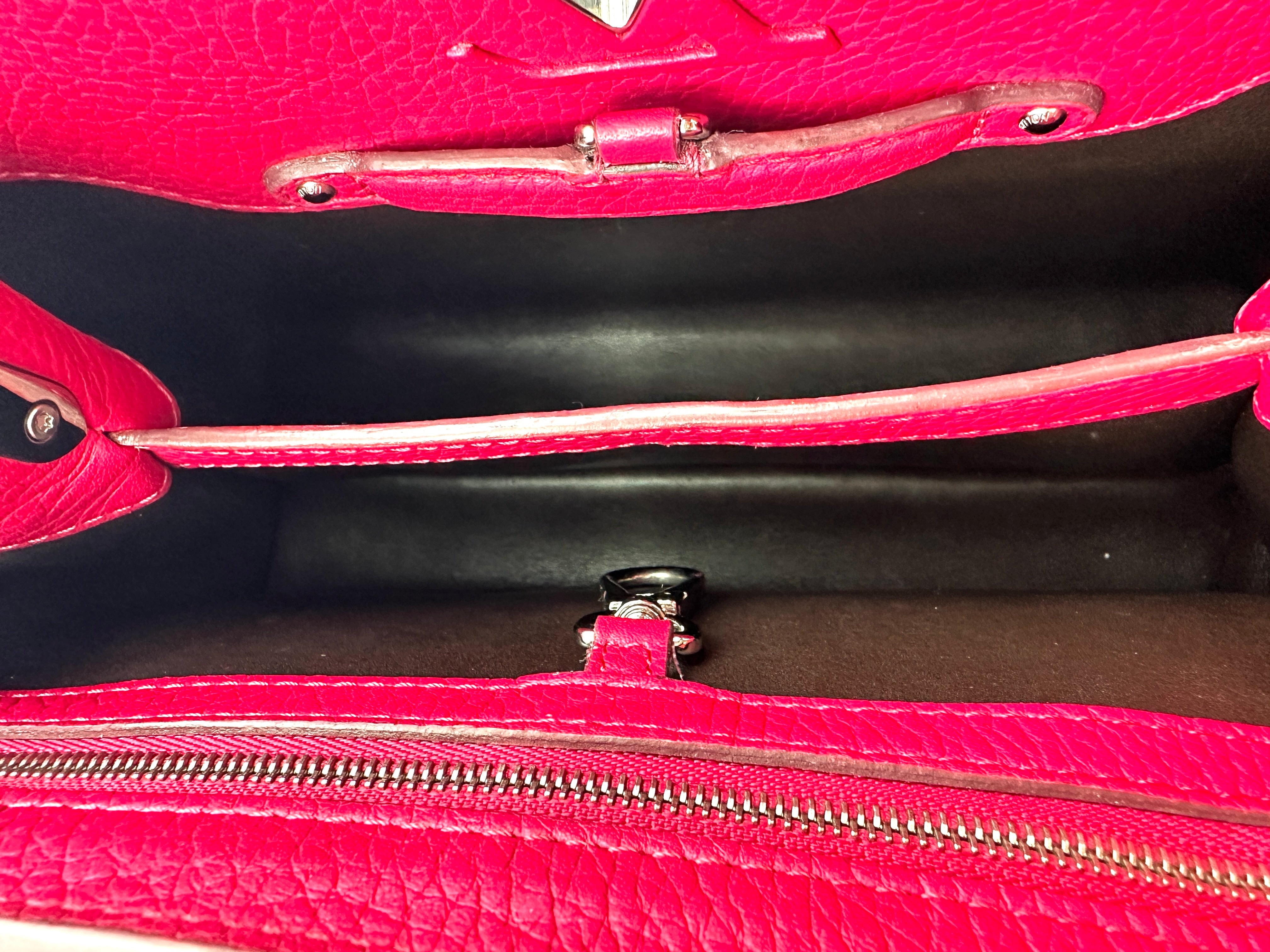 Louis Vuitton Capucines Red Leather Handle Bag LV2607